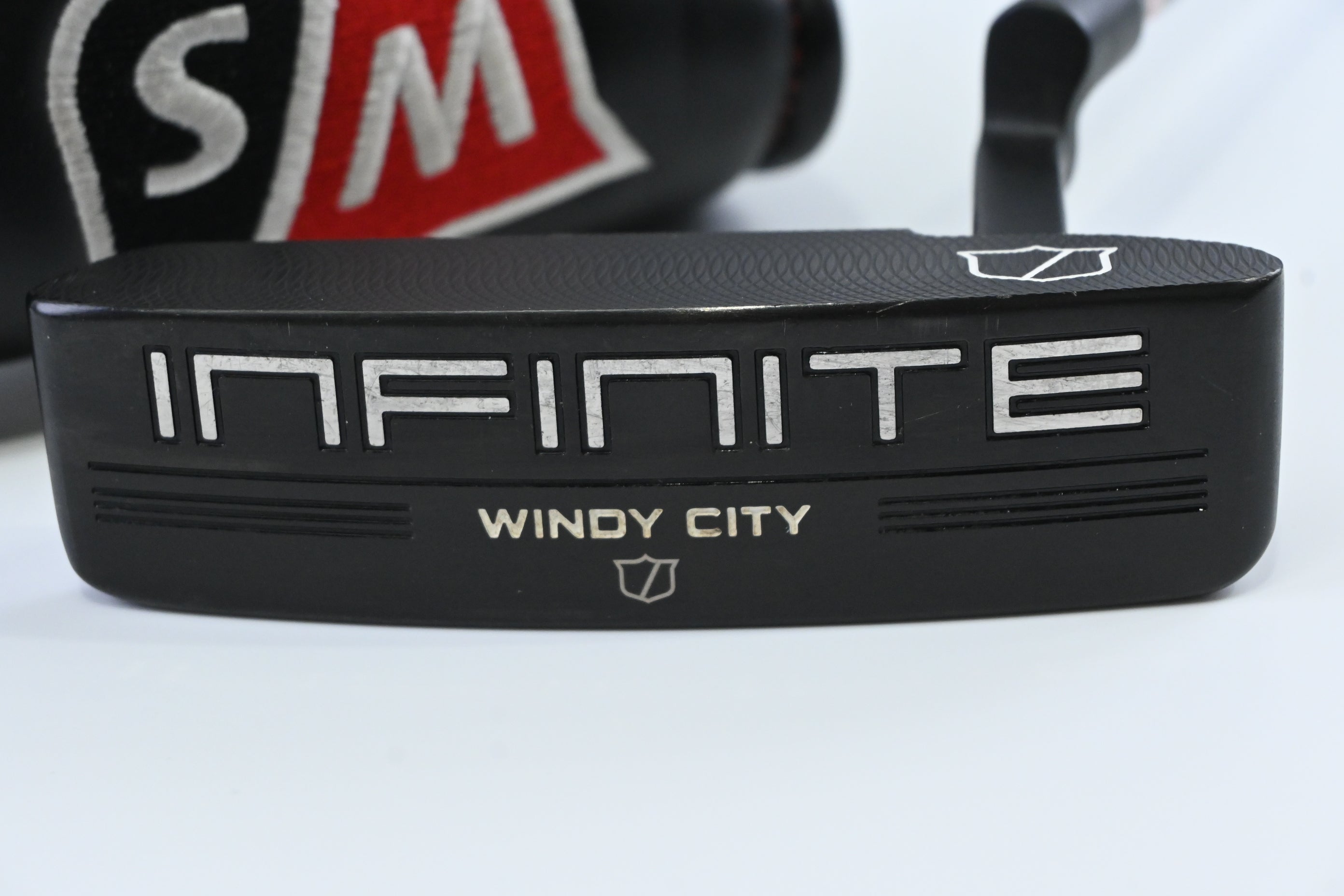 Wilson Infinite Windy City 2024 Putter / 34 Inch