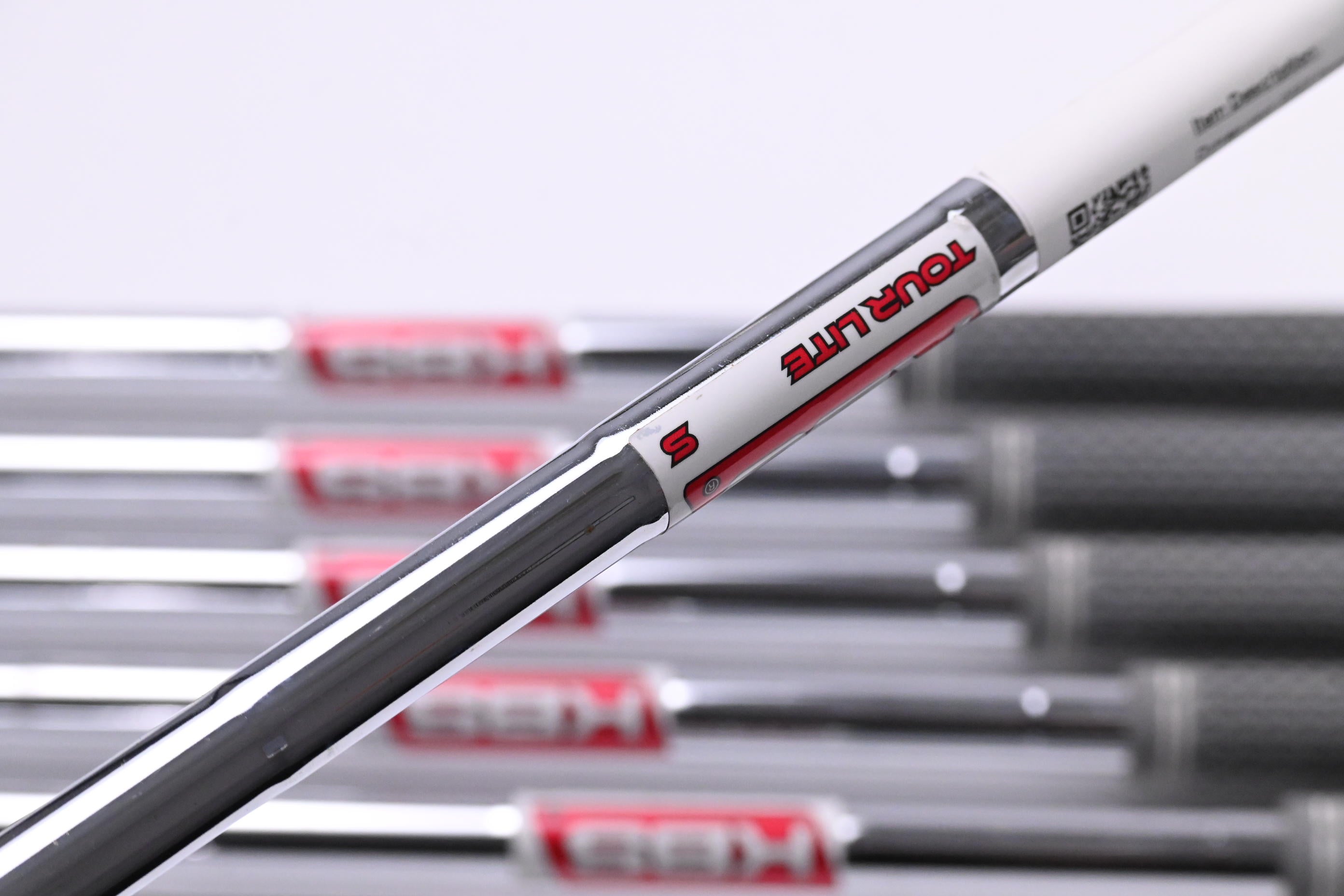 Wilson Dynapower 2023 Irons / 5-PW / Stiff Flex KBS Tour Lite Shafts