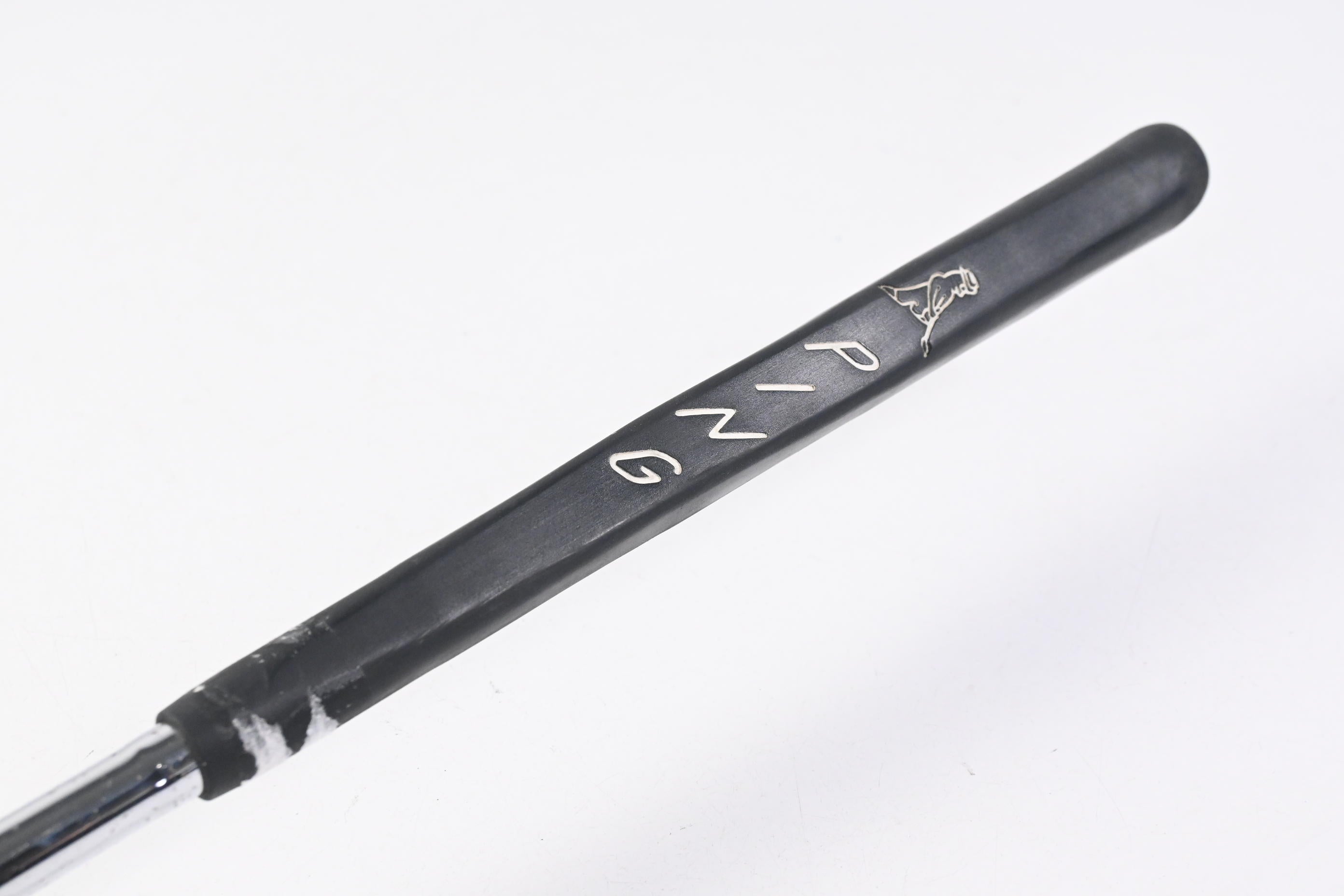 Odyssey White Hot Pro Black 2-Ball Putter / 33 Inch