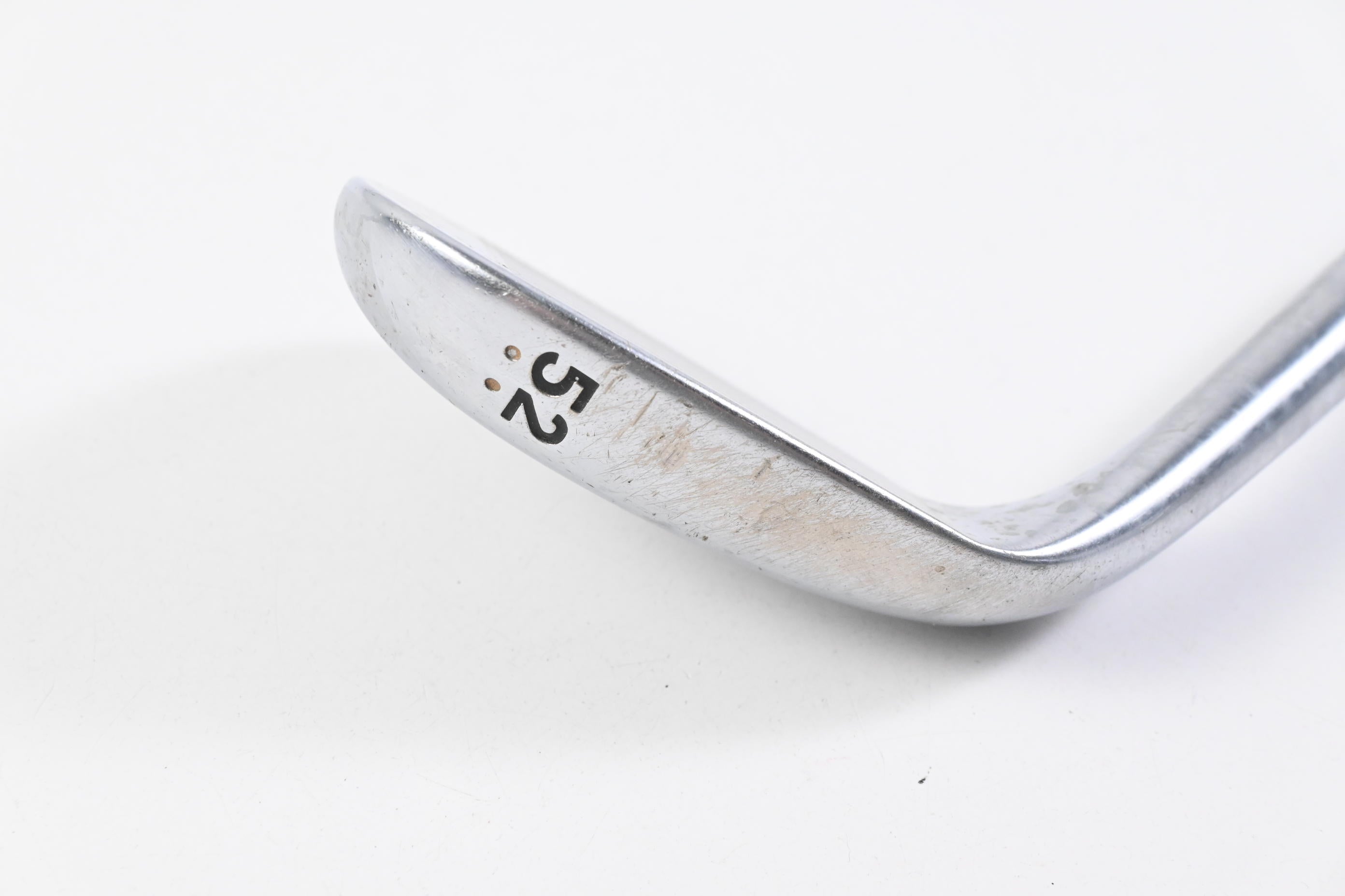 Cleveland 588 RTX 2.0 Gap Wedge / 52 Degree / Wedge Flex Dynamic Gold Shaft