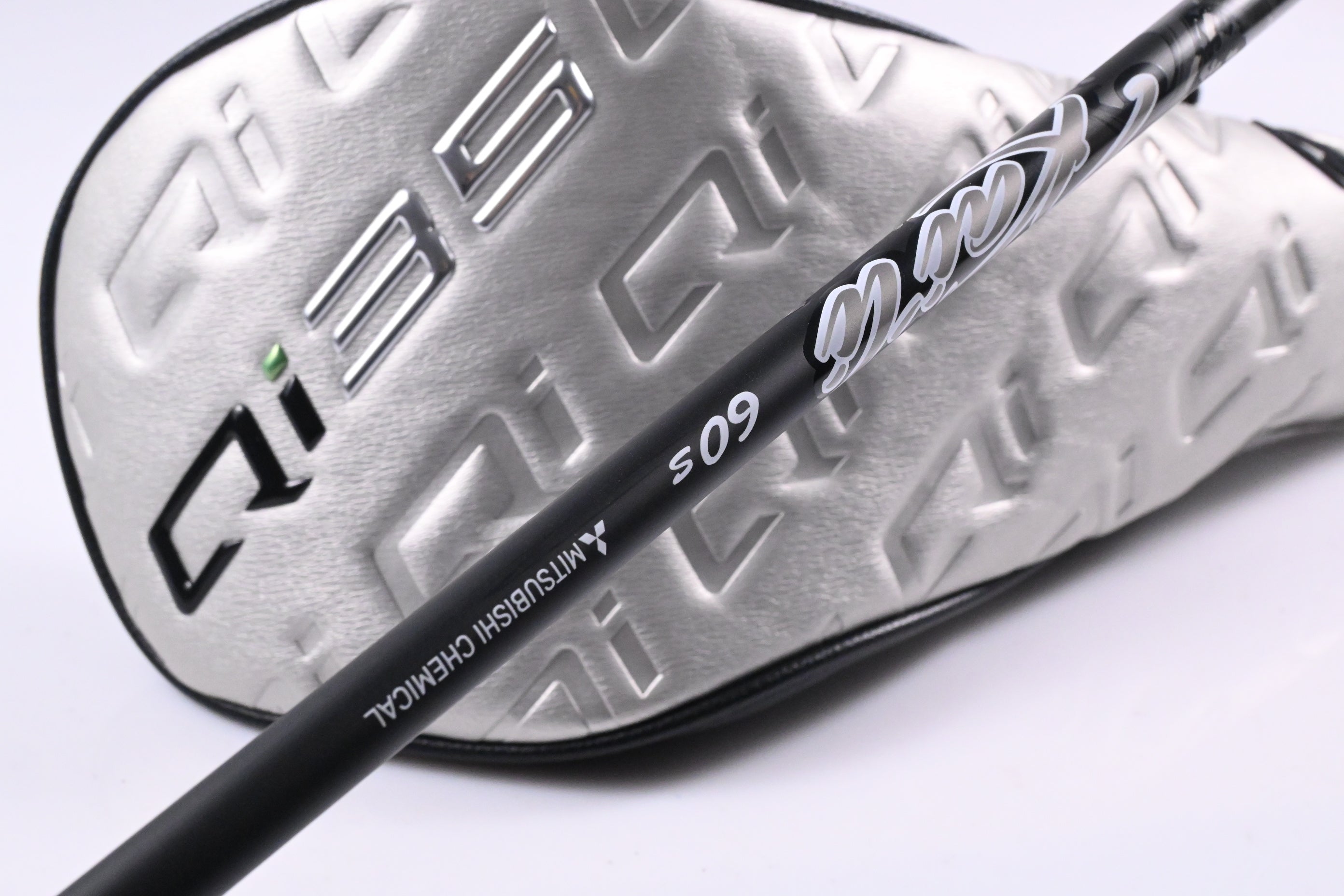 Taylormade Qi35 LS Driver / 9 Degree / Stiff Flex Kai'Li Dark Waves White 60