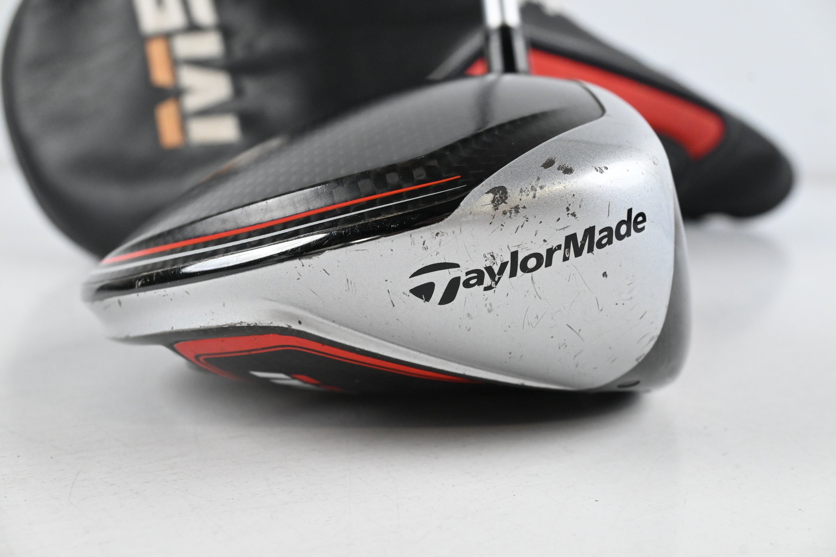 Taylormade M5 Driver / 9 Degree / Regular Flex Matrix White Tie MFS X5 55
