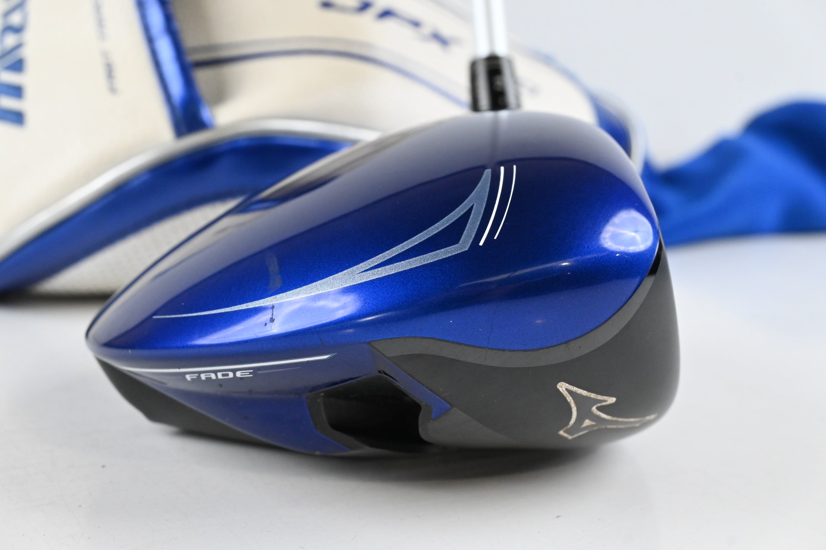 Mizuno JPX 850 Driver / 7.5-11.5 Degree / Regular Flex Fujikura Orochi 55 Shaft