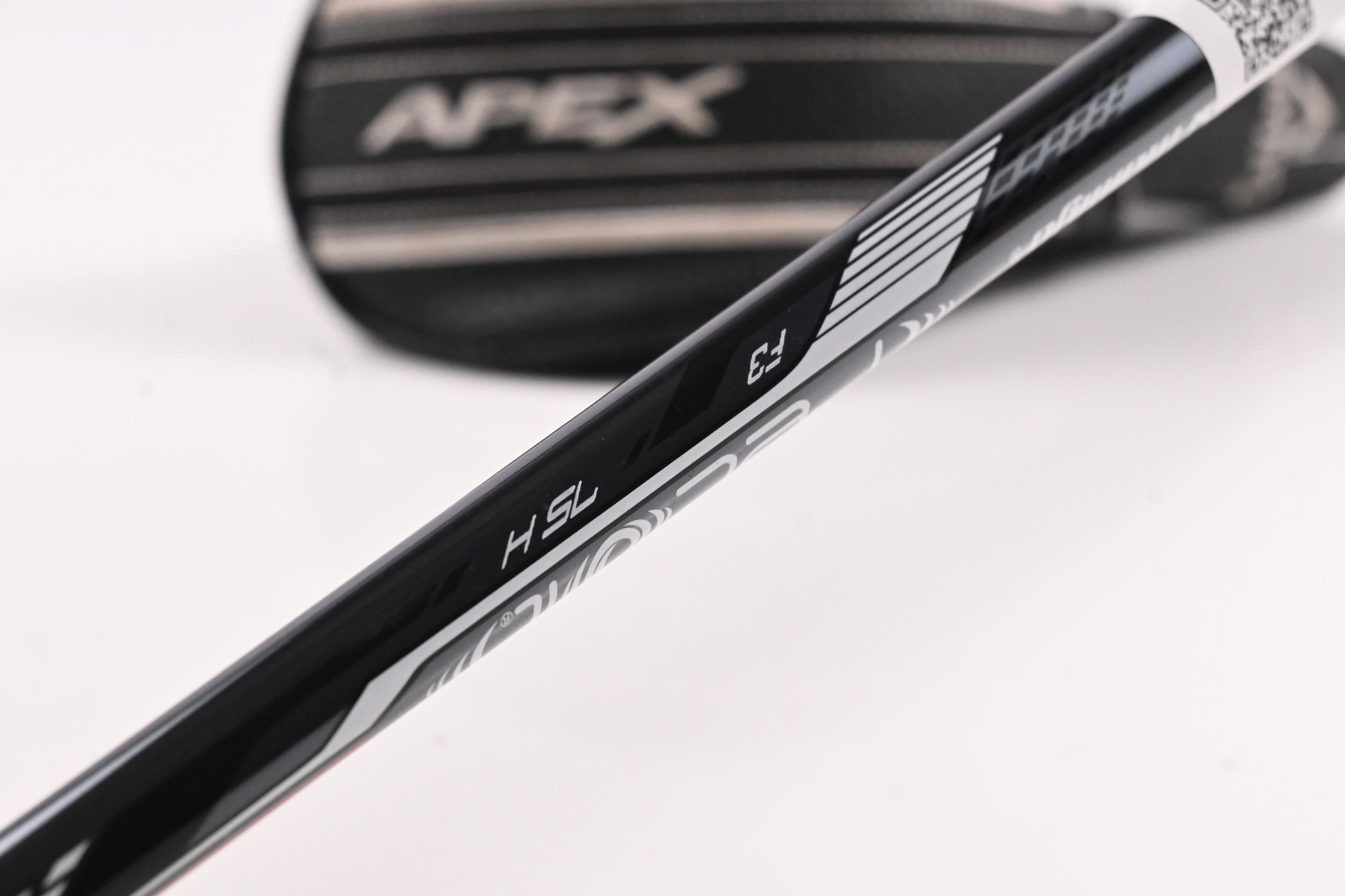 Callaway Apex 21 #4 Hybrid / 21 Degree / Regular Flex UST Mamiya Recoil DART 75