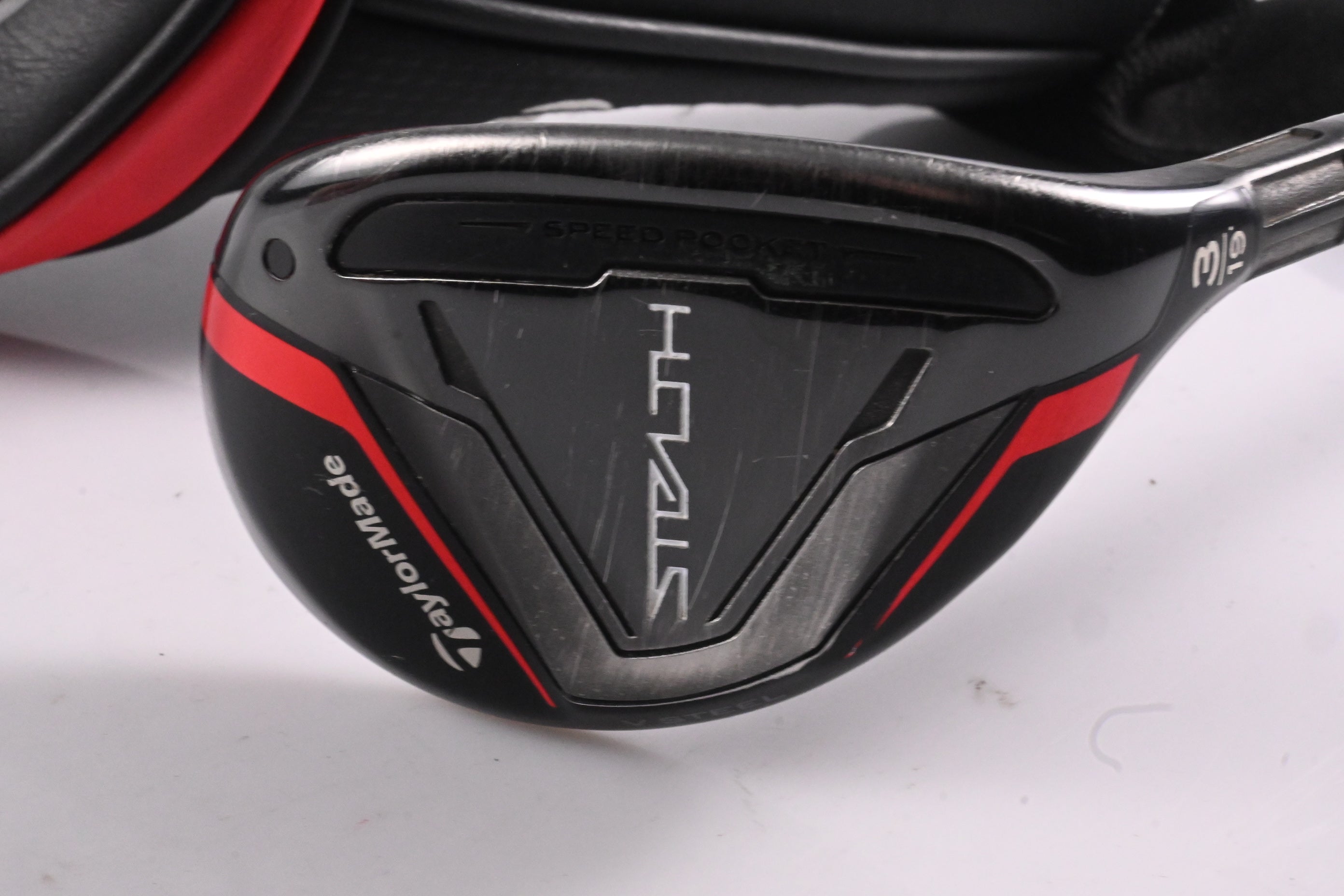 Taylormade Stealth #3 Hybrid / 19 Degree / Stiff Flex HZRDUS Smoke RDX Black 80