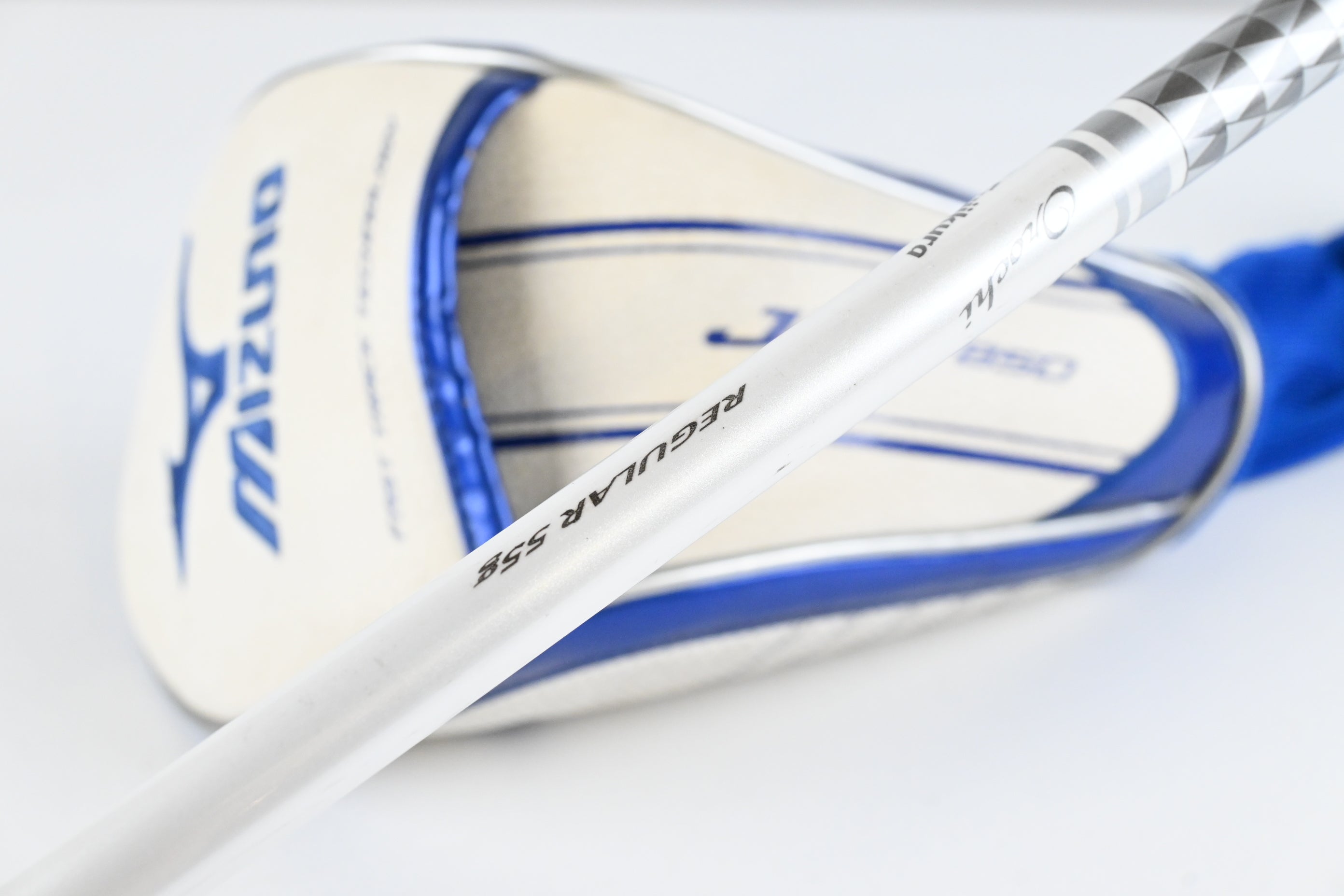 Mizuno JPX 850 Driver / 7.5-11.5 Degree / Regular Flex Fujikura Orochi 55 Shaft