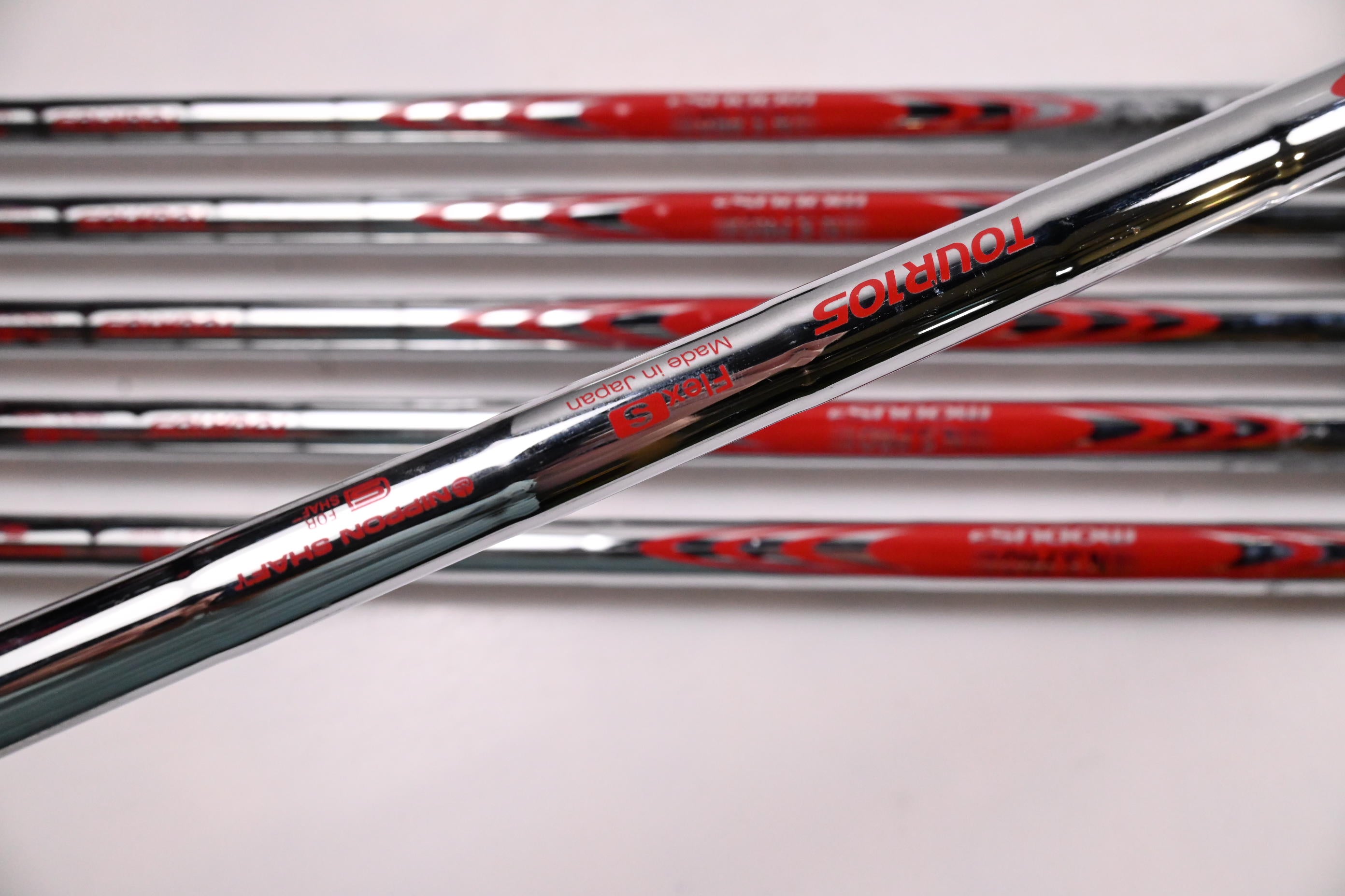 Taylormade P790 2025 Irons / 5-PW / Stiff Flex NS Pro Modus 3 Tour 105 Shafts