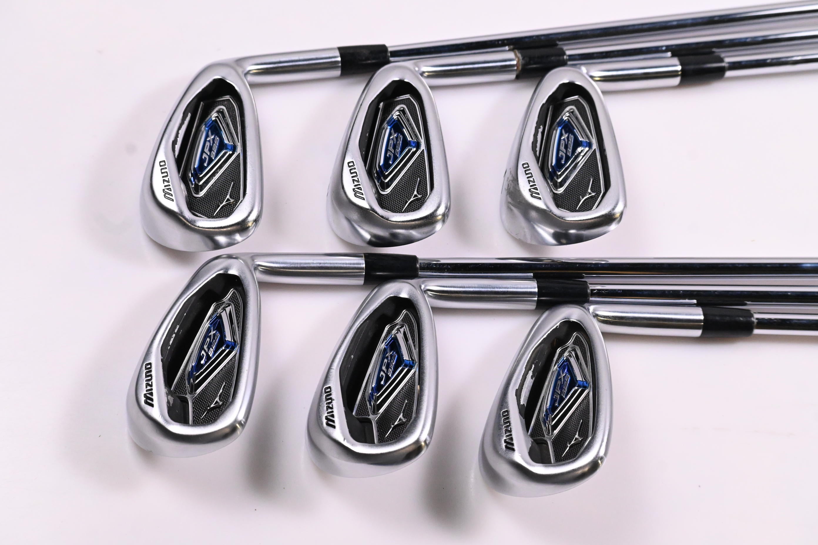 Mizuno JPX 825 Irons / 5-PW / Regular Flex Dynalite Gold XP R300 Shafts