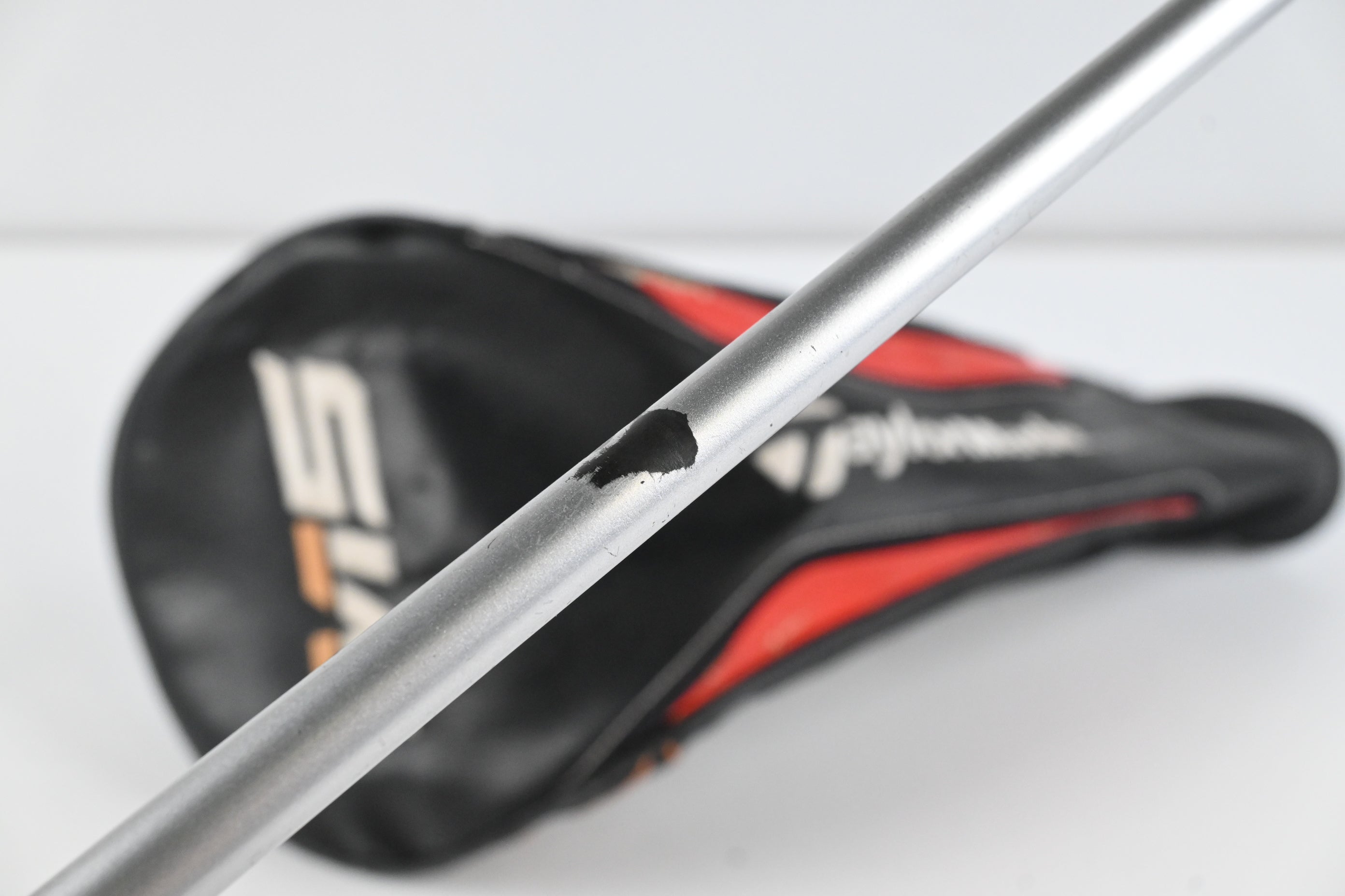 Taylormade M5 Driver / 9 Degree / Regular Flex Matrix White Tie MFS X5 55