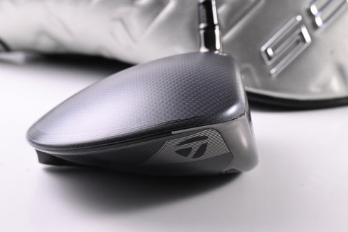 TaylorMade Qi35 Driver / 10.5 Degree / Stiff Fex Fujikura Air Speeder 50 Shaft