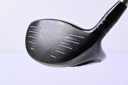 Titleist 915 D2 Driver / 10.5 Degree / Senior Flex Fujikura Air Speeder 40 Shaft