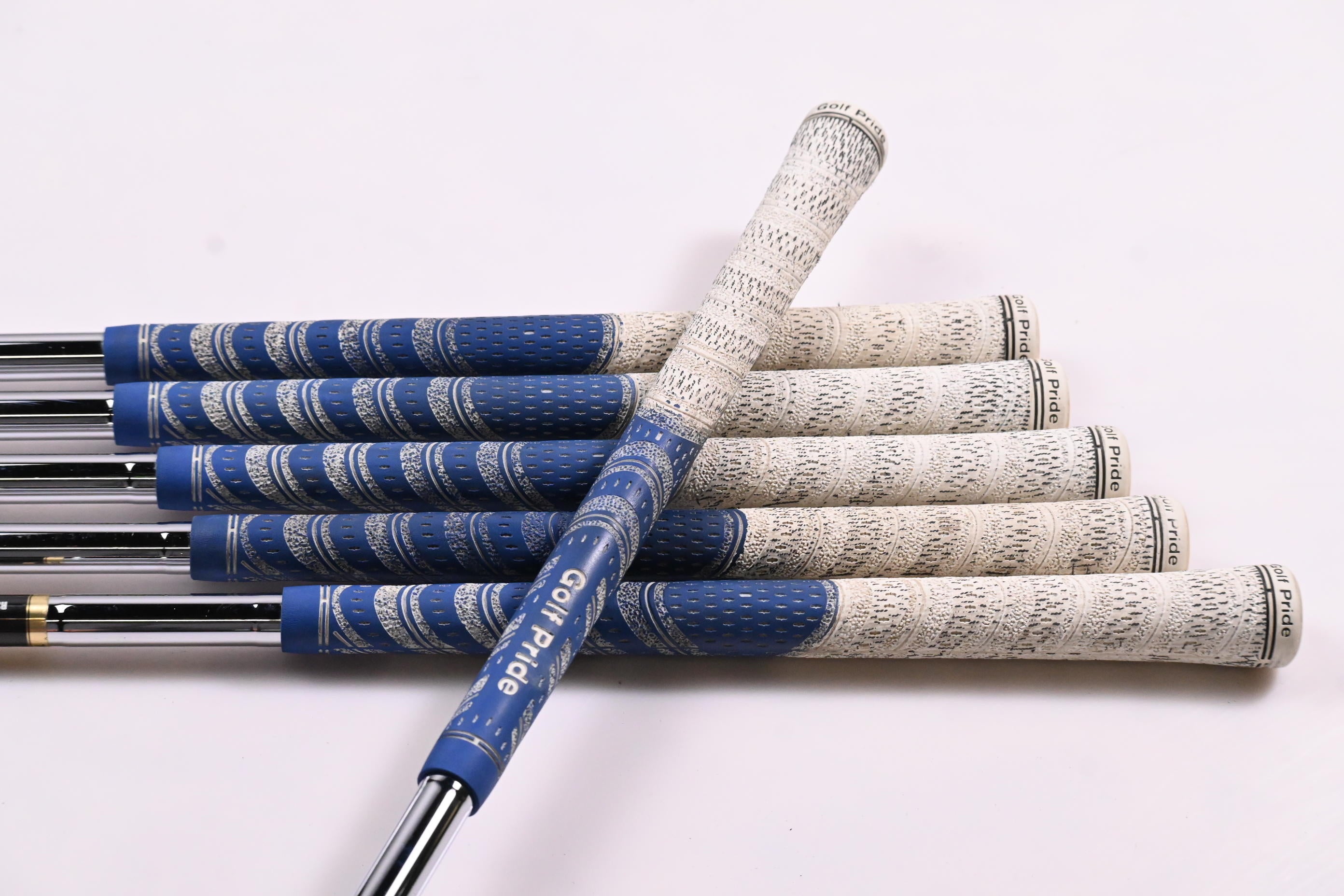 Mizuno JPX 825 Irons / 5-PW / Regular Flex Dynalite Gold XP R300 Shafts
