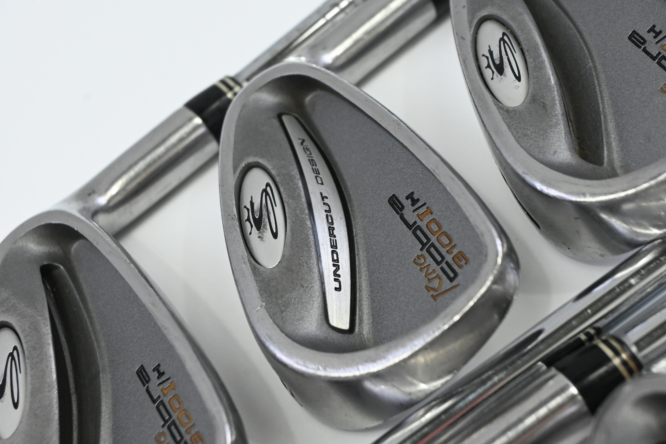 Cobra 3100 I/H Irons / 5-PW+SW / Regular Flex NS Pro Shafts
