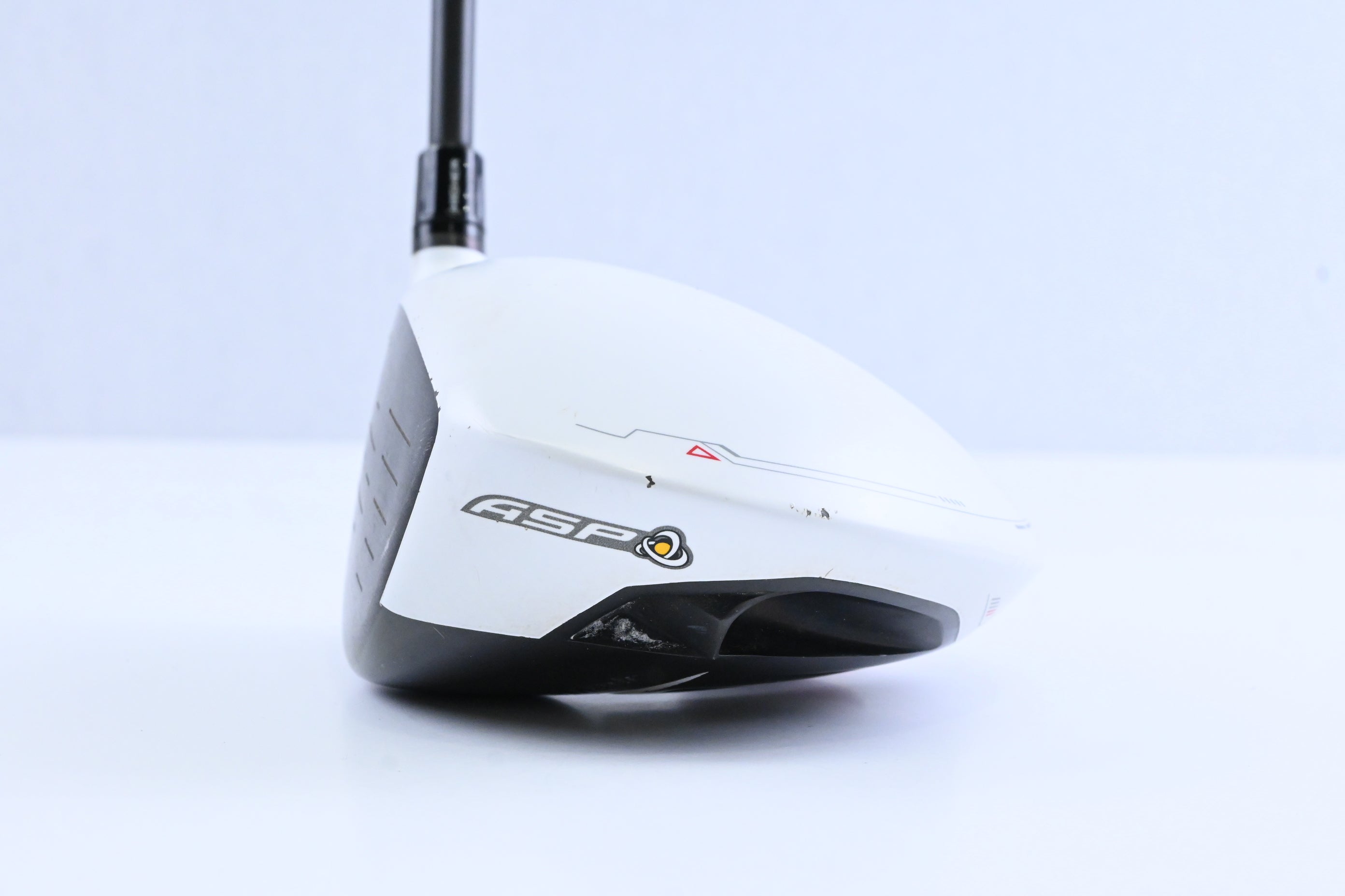 Left Hand Taylormade R11 Driver / 9 Degree / Stiff Flex Fujikura Blur 65 Shaft