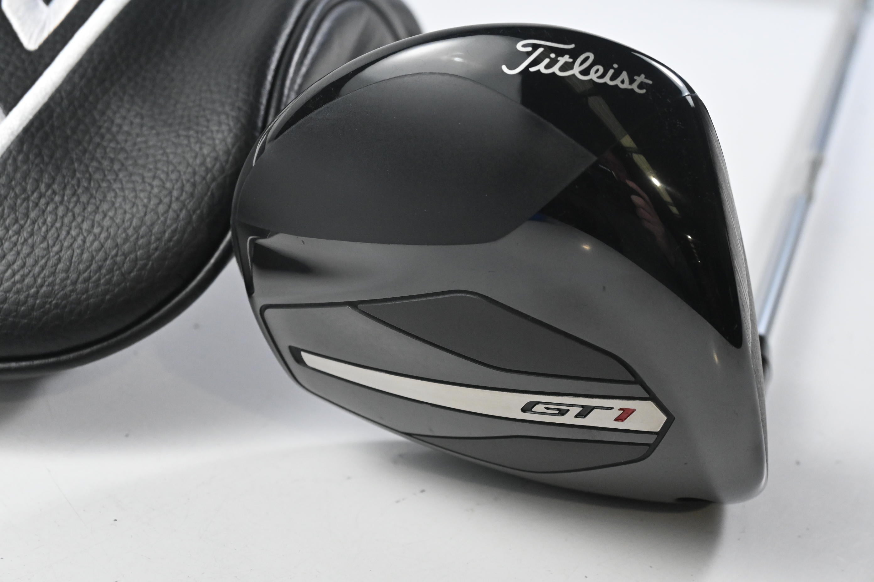 Titleist GT1 Driver / 10 Degree / Regular Flex Fujikura Air Speeder 40 Shaft