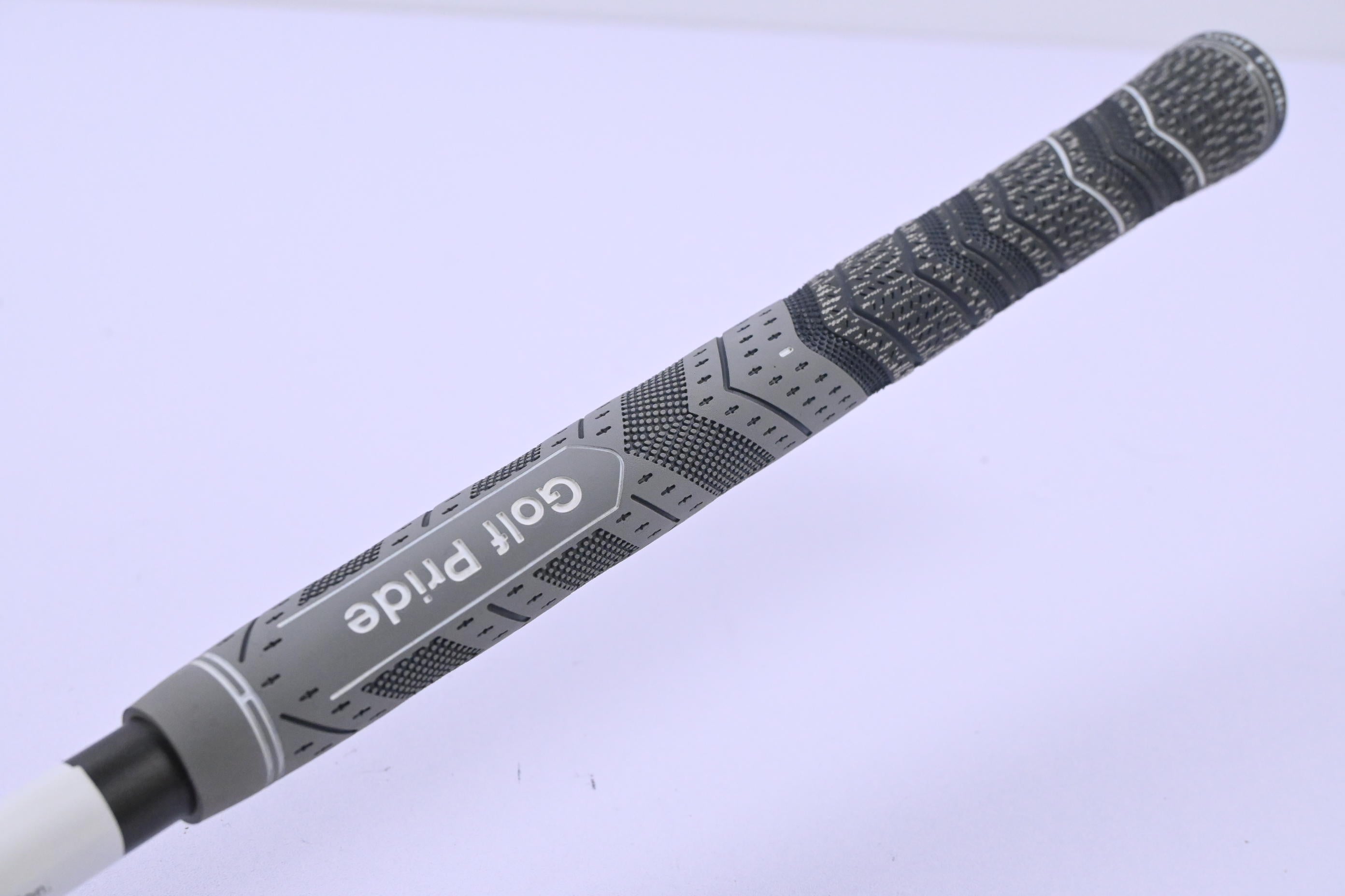 Taylormade P790 UDI 2017 #2 Iron / 17 Degree / X-Flex Recoil Prototype 95 Shaft