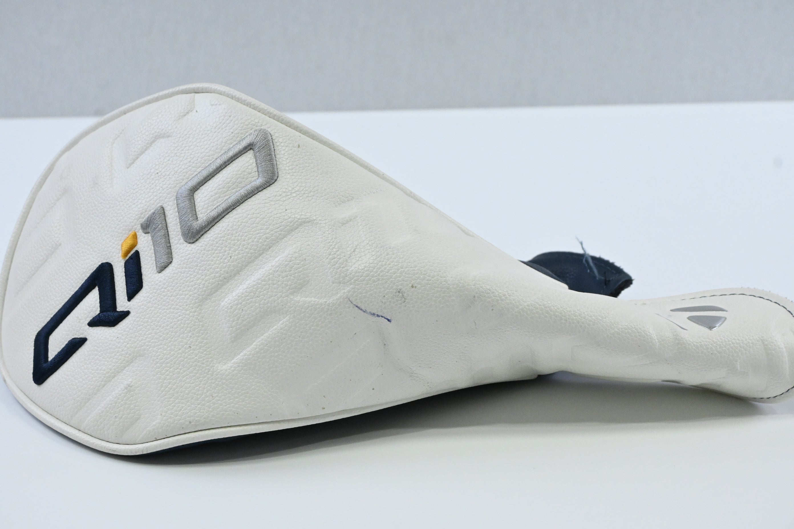 Taylormade Qi10 Driver / 10.5 Degree / Stiff Flex Fujikura Ventus TR Blue 5