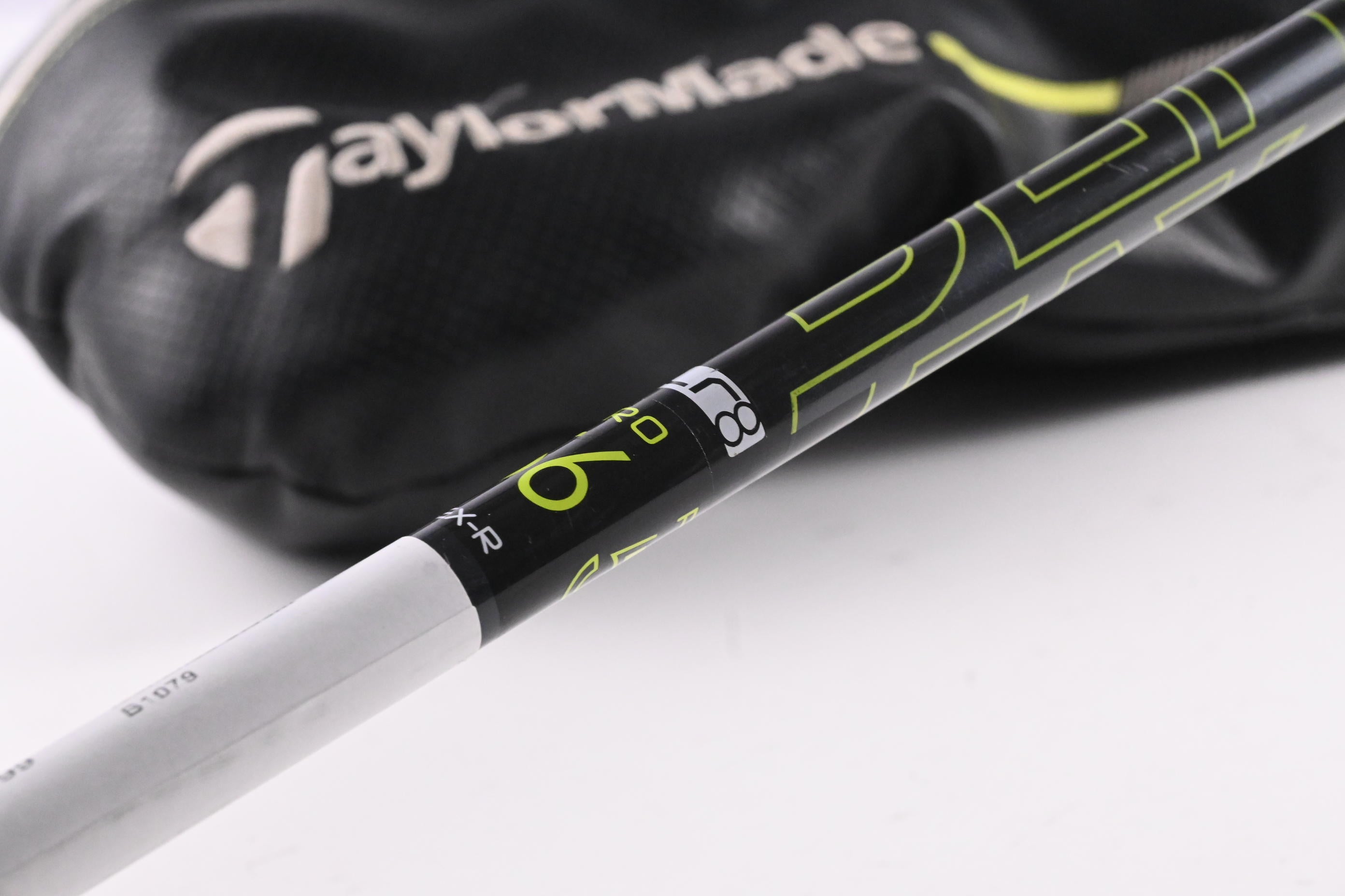 Taylormade M2 2017 Driver / 10.5 Degree / Regular Flex Reax 56 Shaft