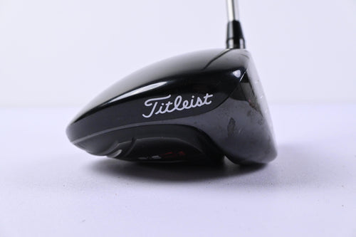 Titleist 915 D3 Driver / 9.5 Degree / Regular Flex Diamana M+ Red 50 Shaft
