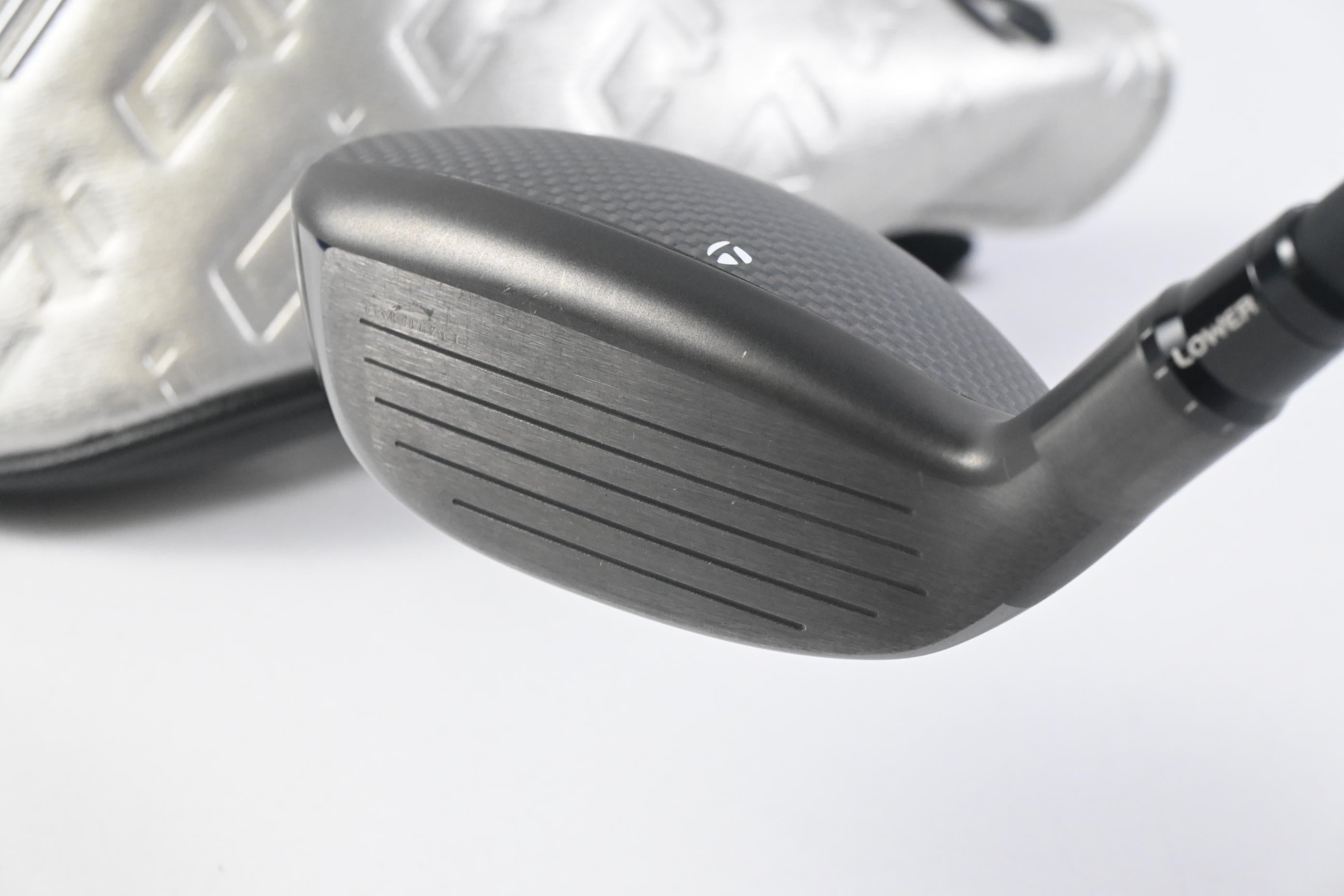 Taylormade Qi35 #2 Hybrid / 17 Degree / Stiff Flex Kai'li Dark Waves Blue 85