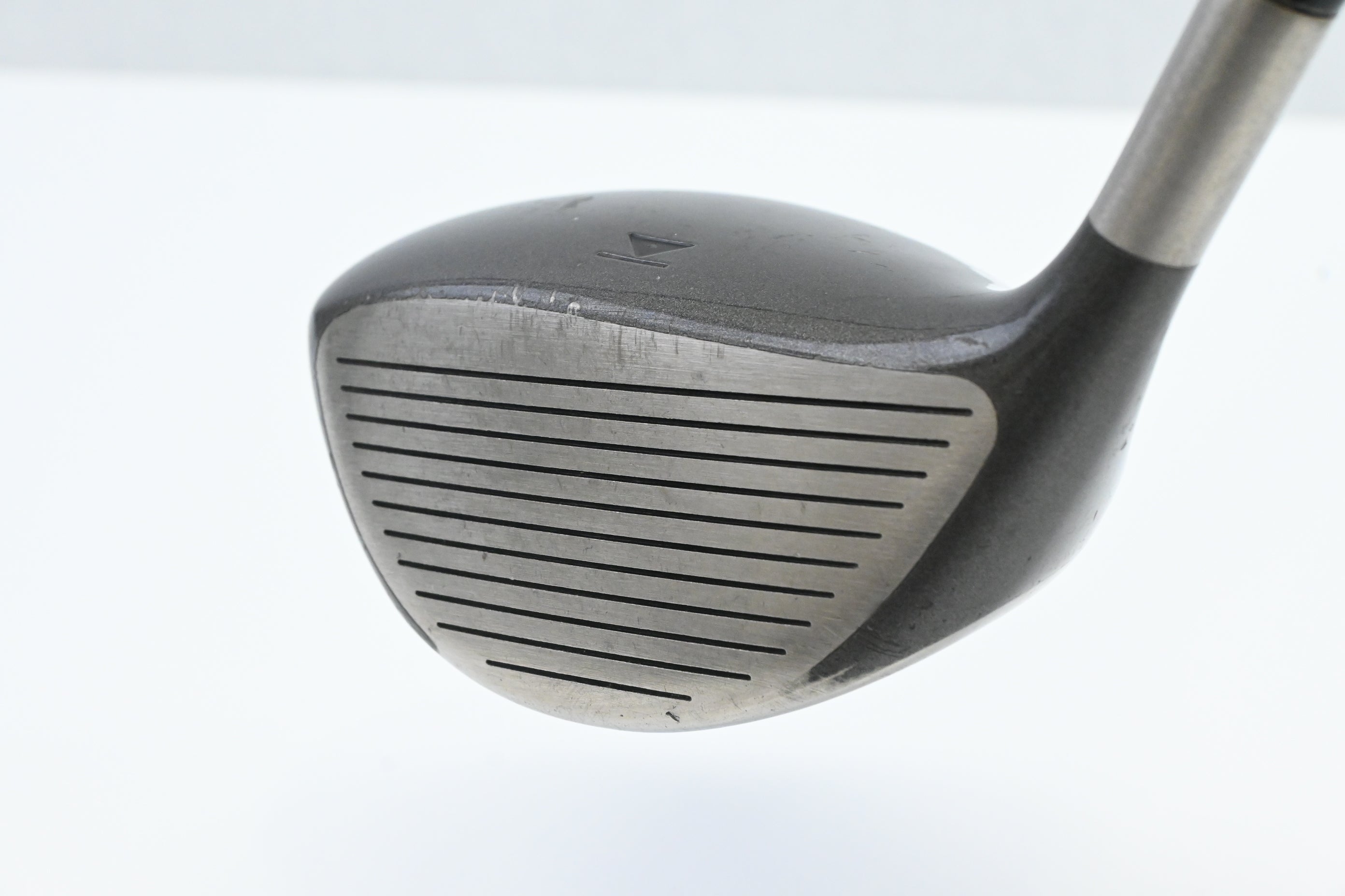 Titleist 975 D Driver / 10.5 Degree / Regular Flex Grafalloy ProLite 35 Shaft