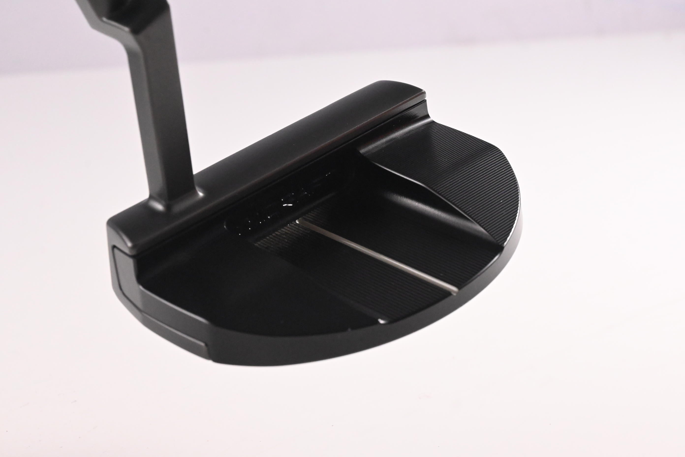 Mizuno  M.Craft X Five Putter / 35 Inch