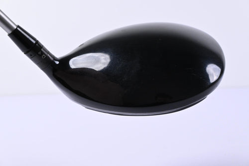 Titleist 915 D3 Driver / 9.5 Degree / Regular Flex Diamana M+ Red 50 Shaft