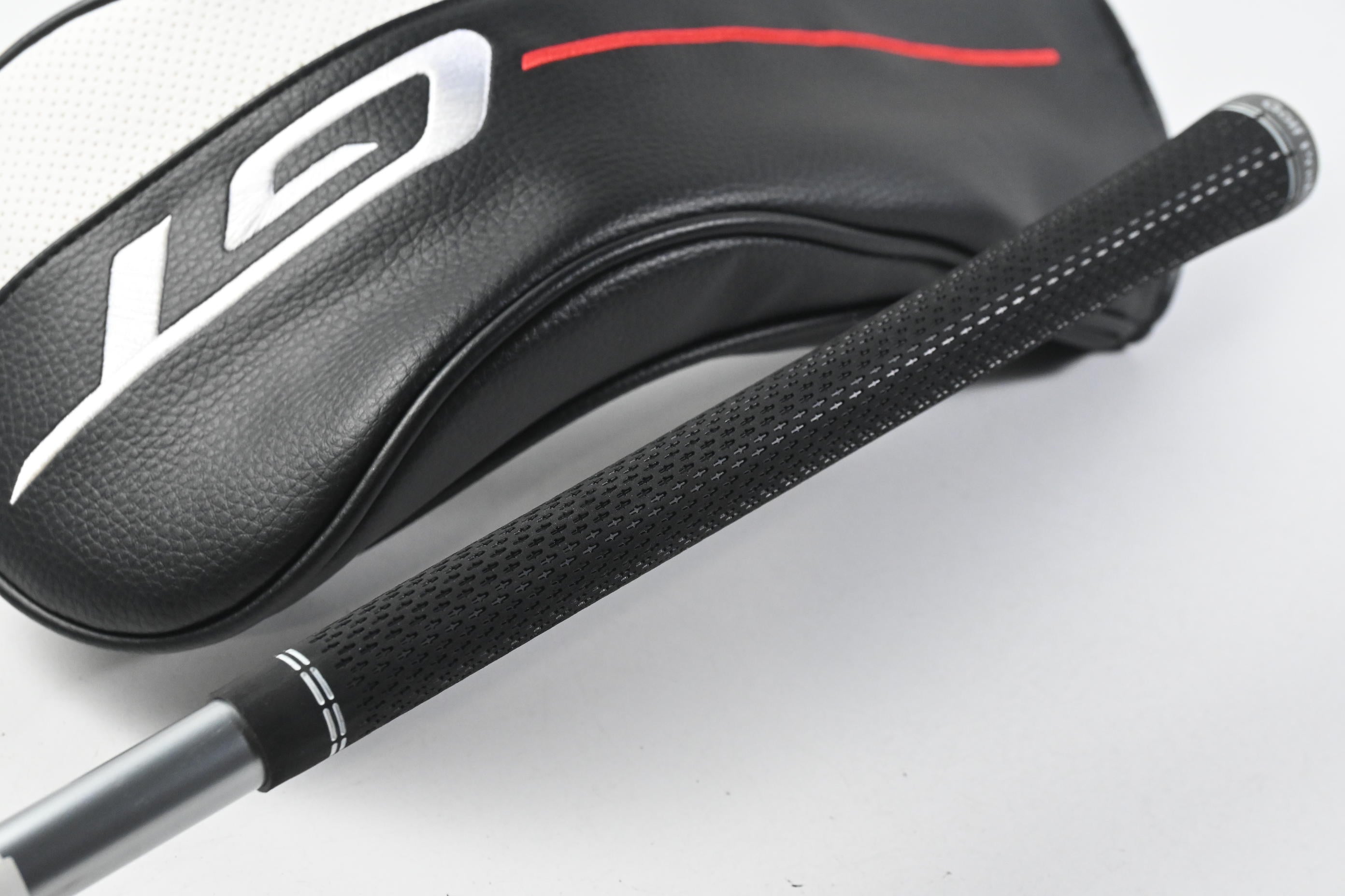 Titleist GT1 Driver / 10 Degree / Regular Flex Fujikura Air Speeder 40 Shaft