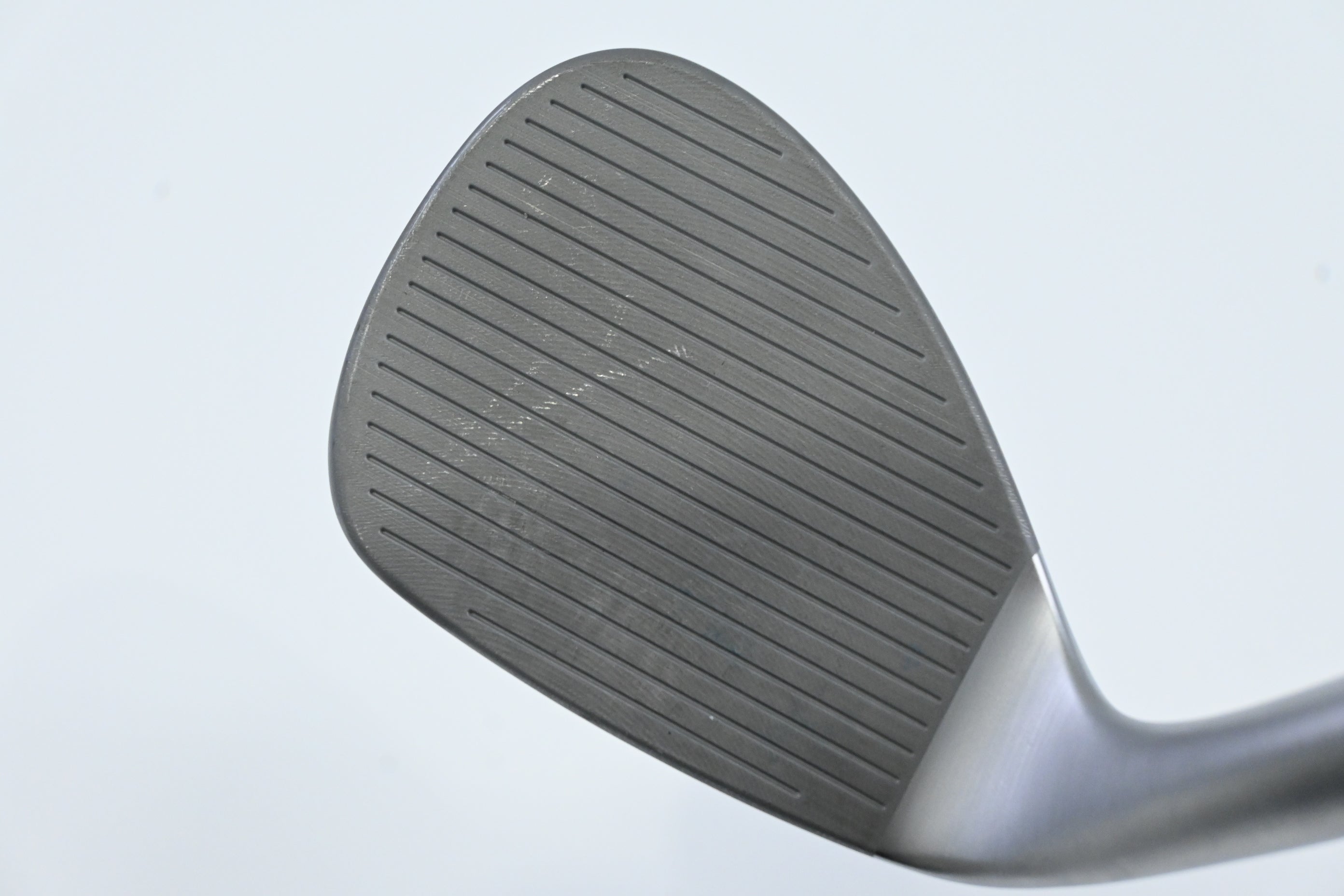 Cleveland RTX Full Face 2 Gap Wedge / 52 Degree / Wedge Flex Dynamic Gold