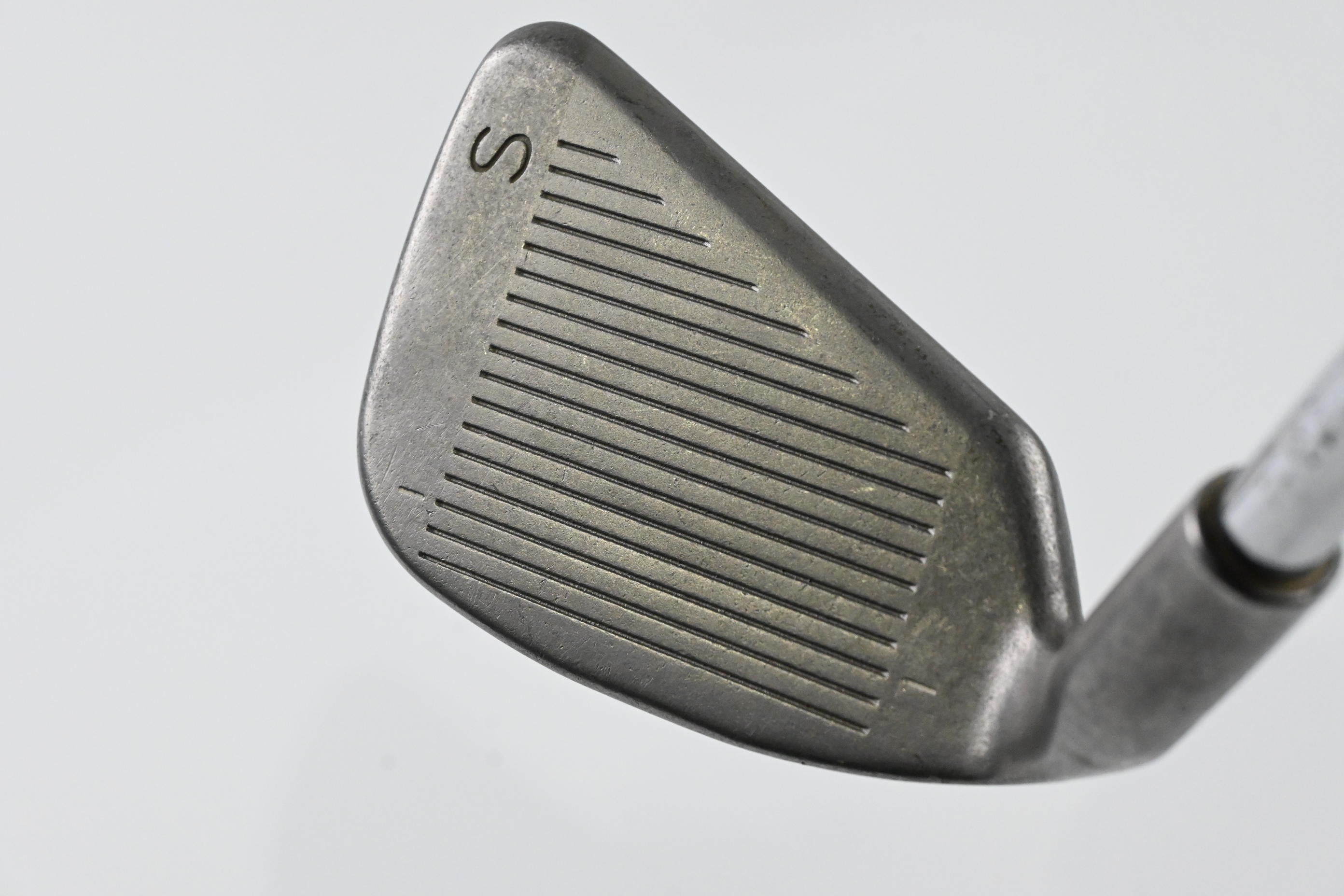 Ping Zing 2 Sand Wedge / 52 Degree / Silver Dot / Regular Flex Ping JZ Cushin