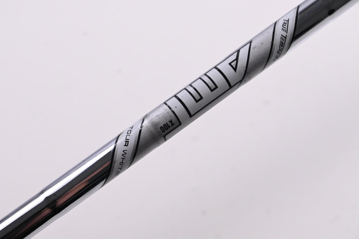 Titleist Vokey SM10 Gap Wedge / 50 Degree / X-Flex AMT Tour White X100 Shaft