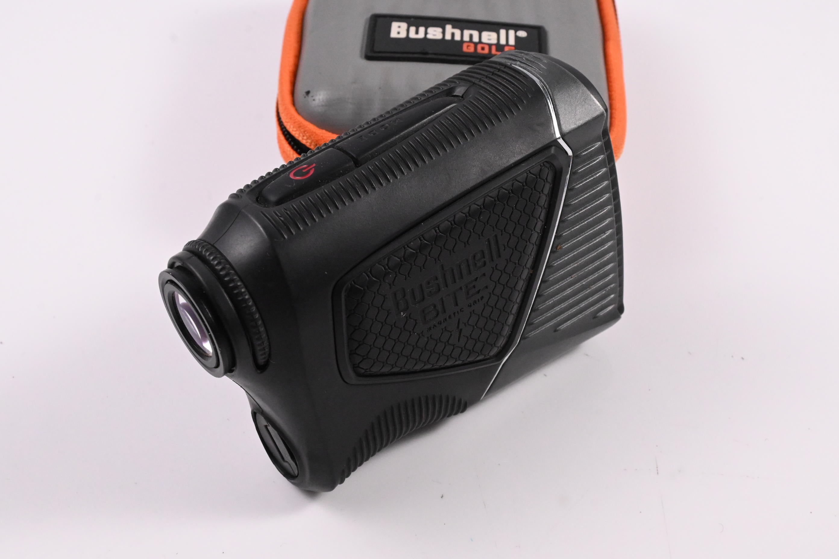 Bushnell Pro XE / Rangefinder
