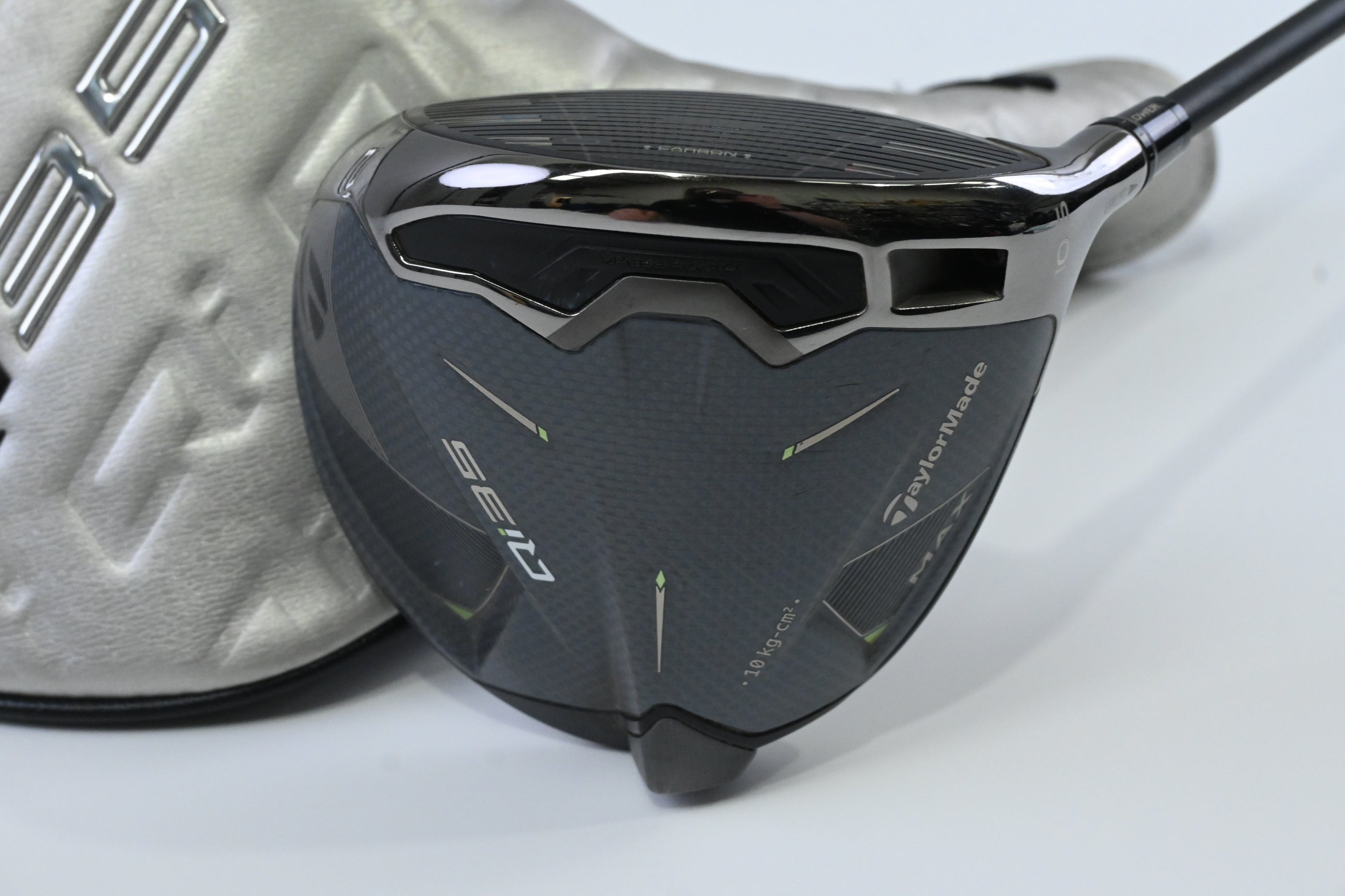 Taylormade Qi35 Max Driver / 10.5 Degree / Regular Flex Vanquish 5 Shaft