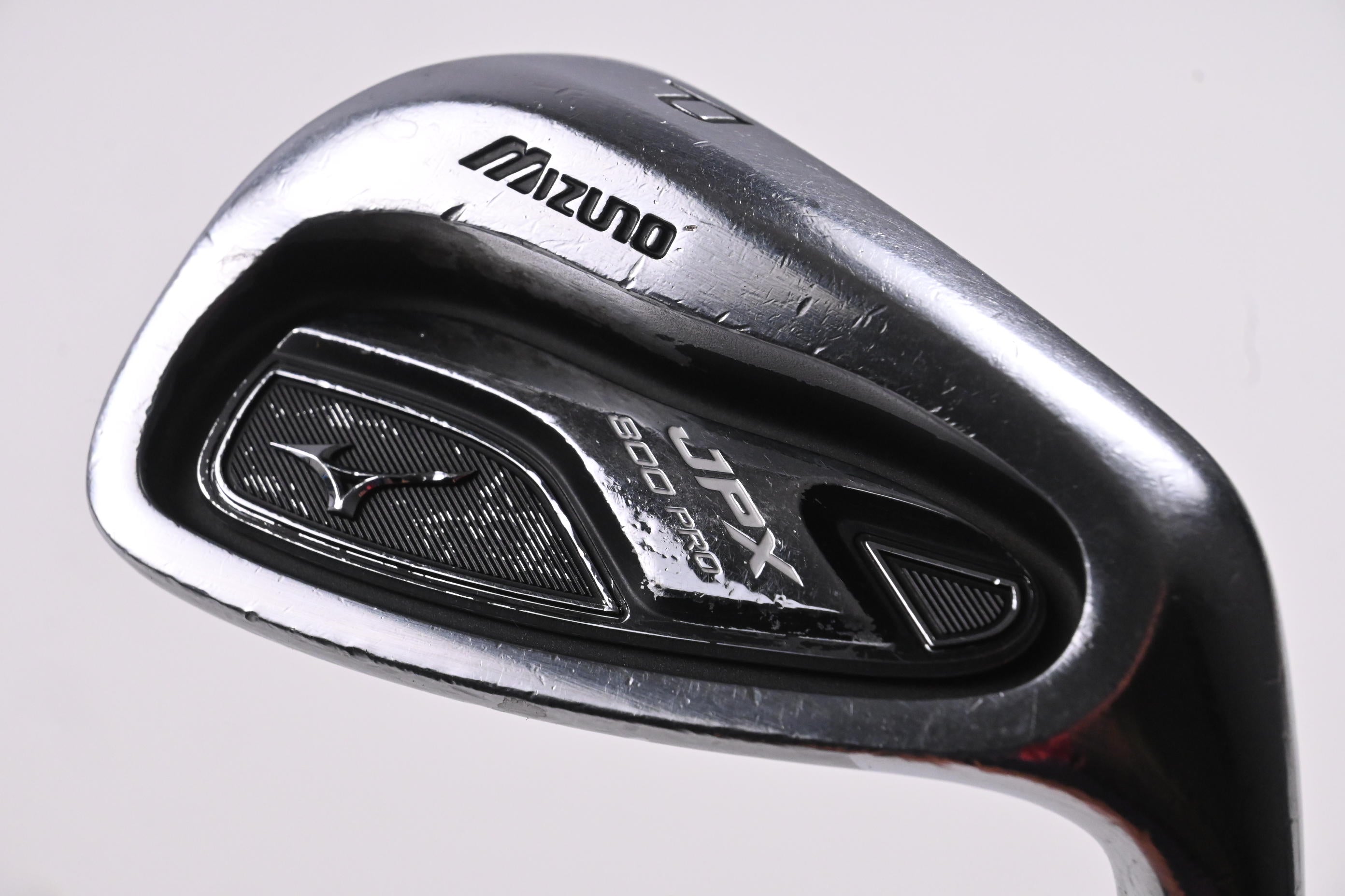 Mizuno JPX 800 Pitching Wedge / 46 Degree / Regular Flex Dynalite Gold XP R300