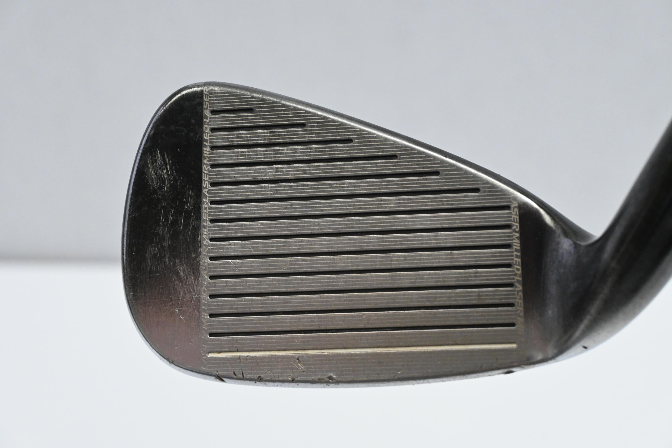 Cleveland CG16 Black Pearl Pitching Wedge / 44 Degree / Stiff Flex Steel Shaft