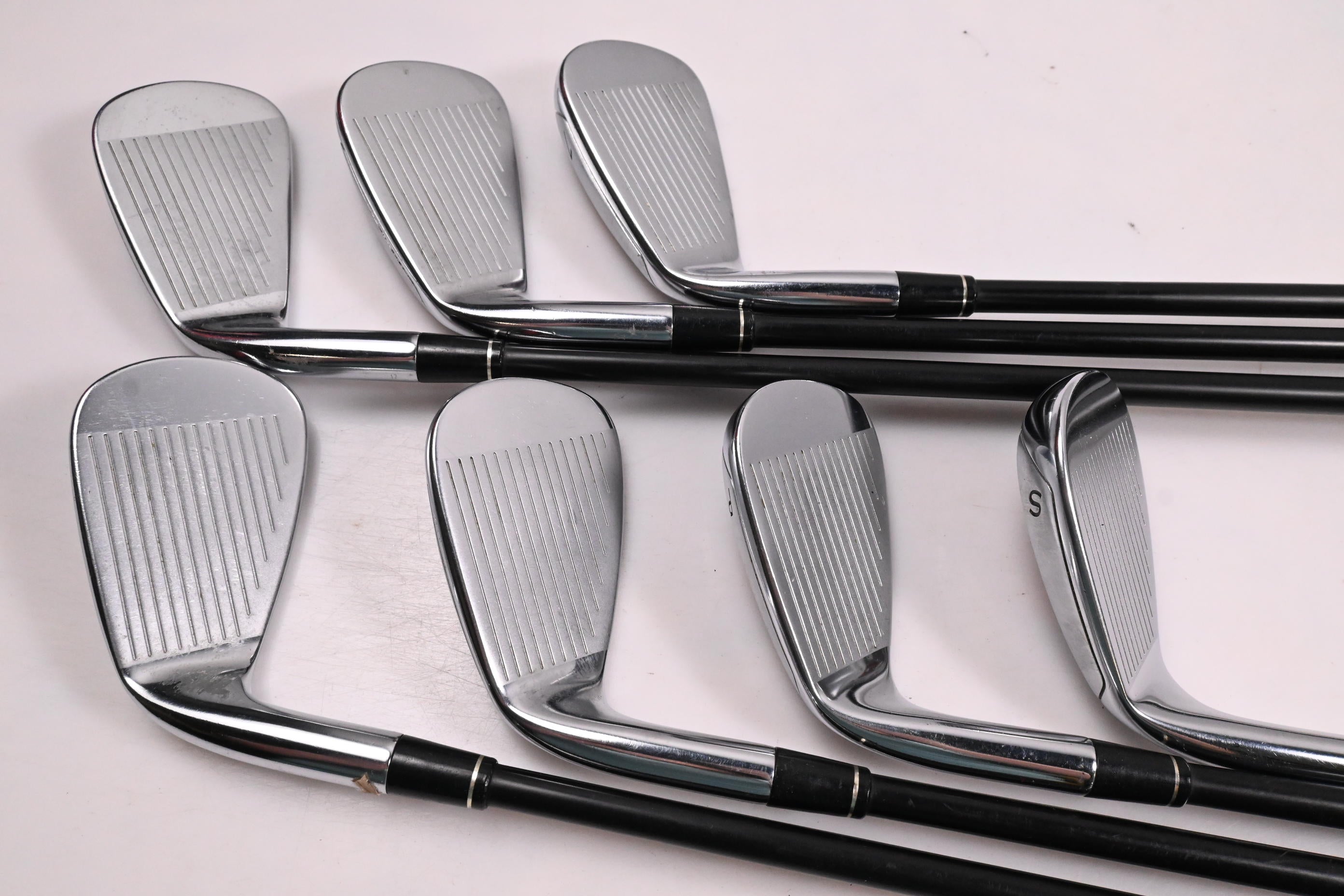 Taylormade R11 Irons / 5-PW+SW / Regular Flex Fujikura Motore 65 Shafts