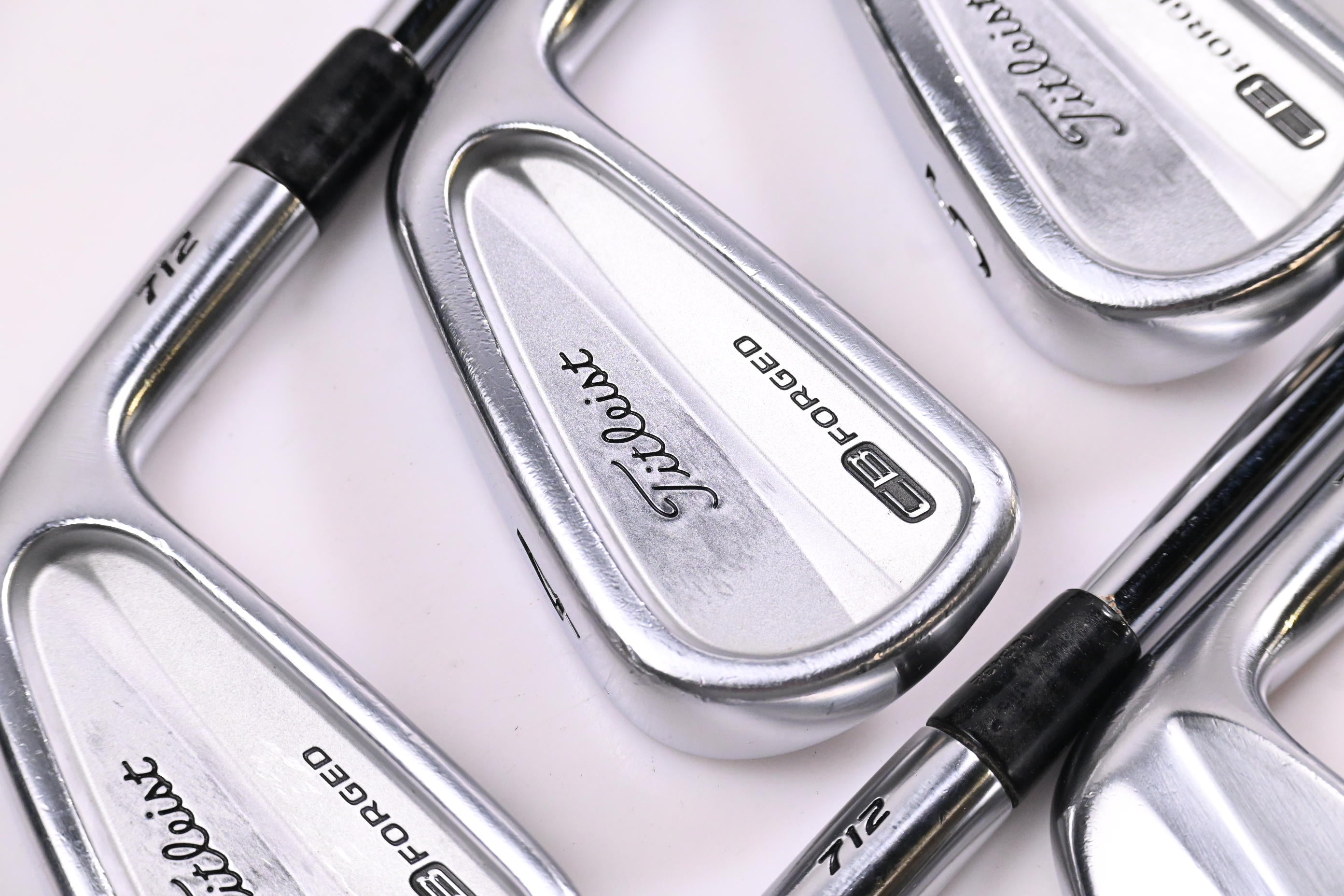 Titleist 712 CB/MB Irons / 3-PW / Stiff Flex Dynalite Gold XP S300 Shafts