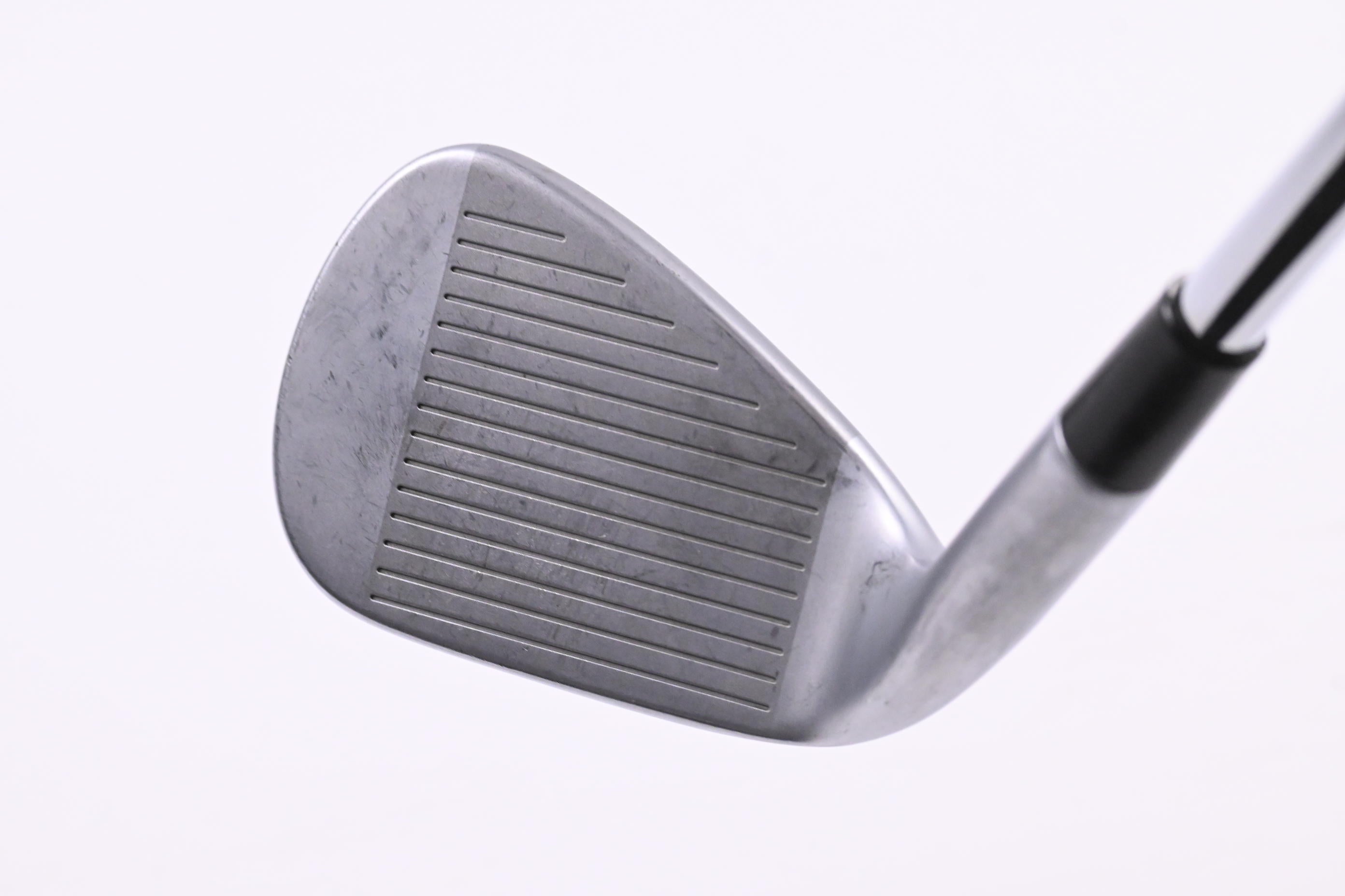 Taylormade P790 Pitching Wedge / 45 Degree / Stiff Flex Elevate MPH 95 Shaft