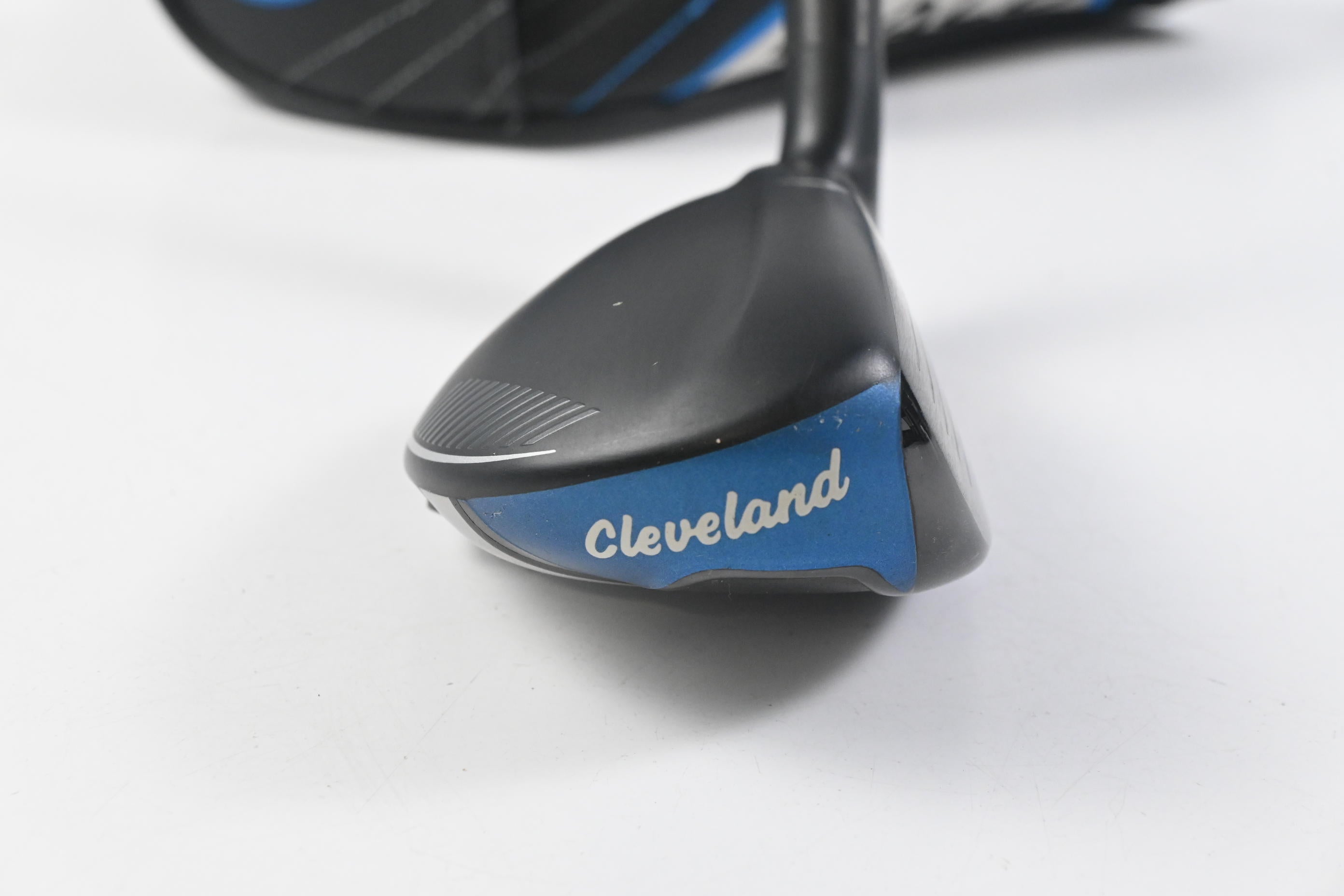 Cleveland Launcher XL Halo #5 Hybrid / 24 Degree / Senior Flex Cypher 50 Shaft