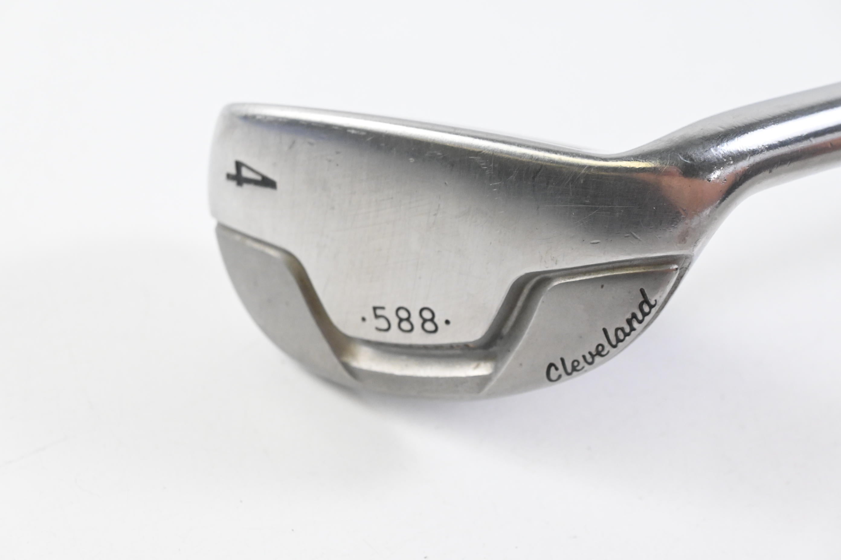 Cleveland 588 Altitude #4 Hybrid / 22 Degree / Regular Flex Cleveland Traction