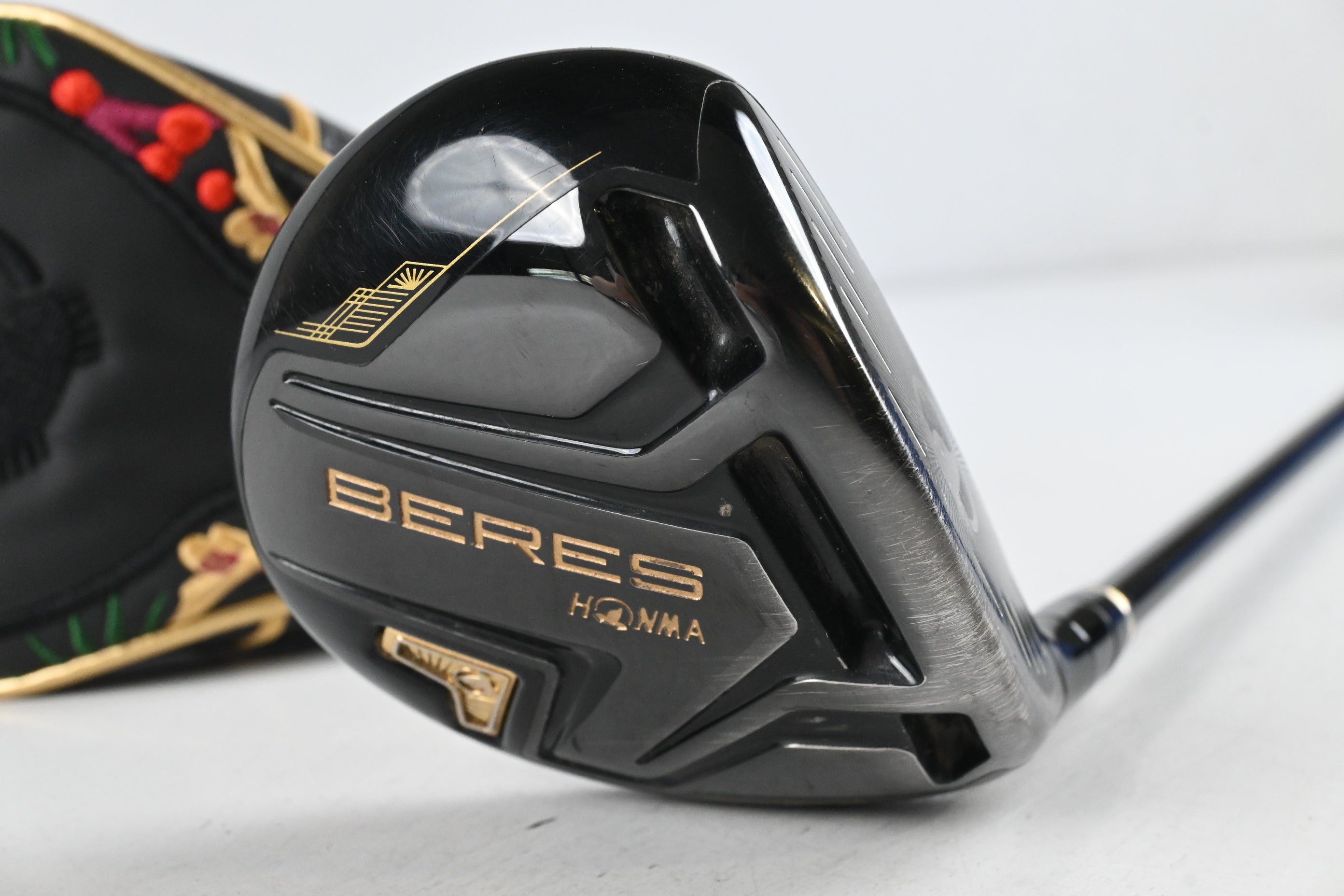 Honma Beres #5 Wood / 18 degree / Regular Flex Honma ARMRQ MX Shaft