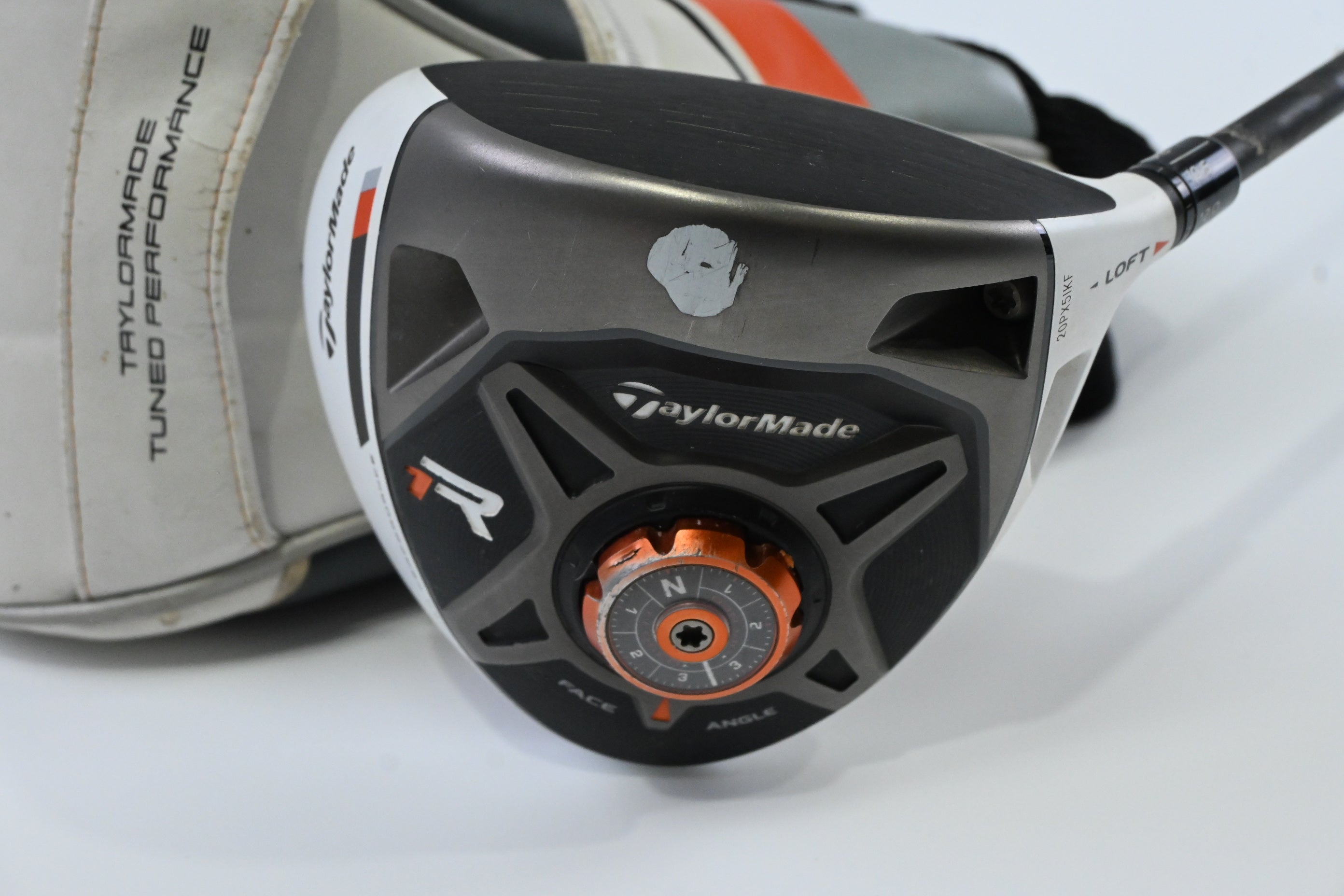 Taylormade R1 Driver / 10.5 Degree / Regular Flex RIP Phenom 55 Shaft
