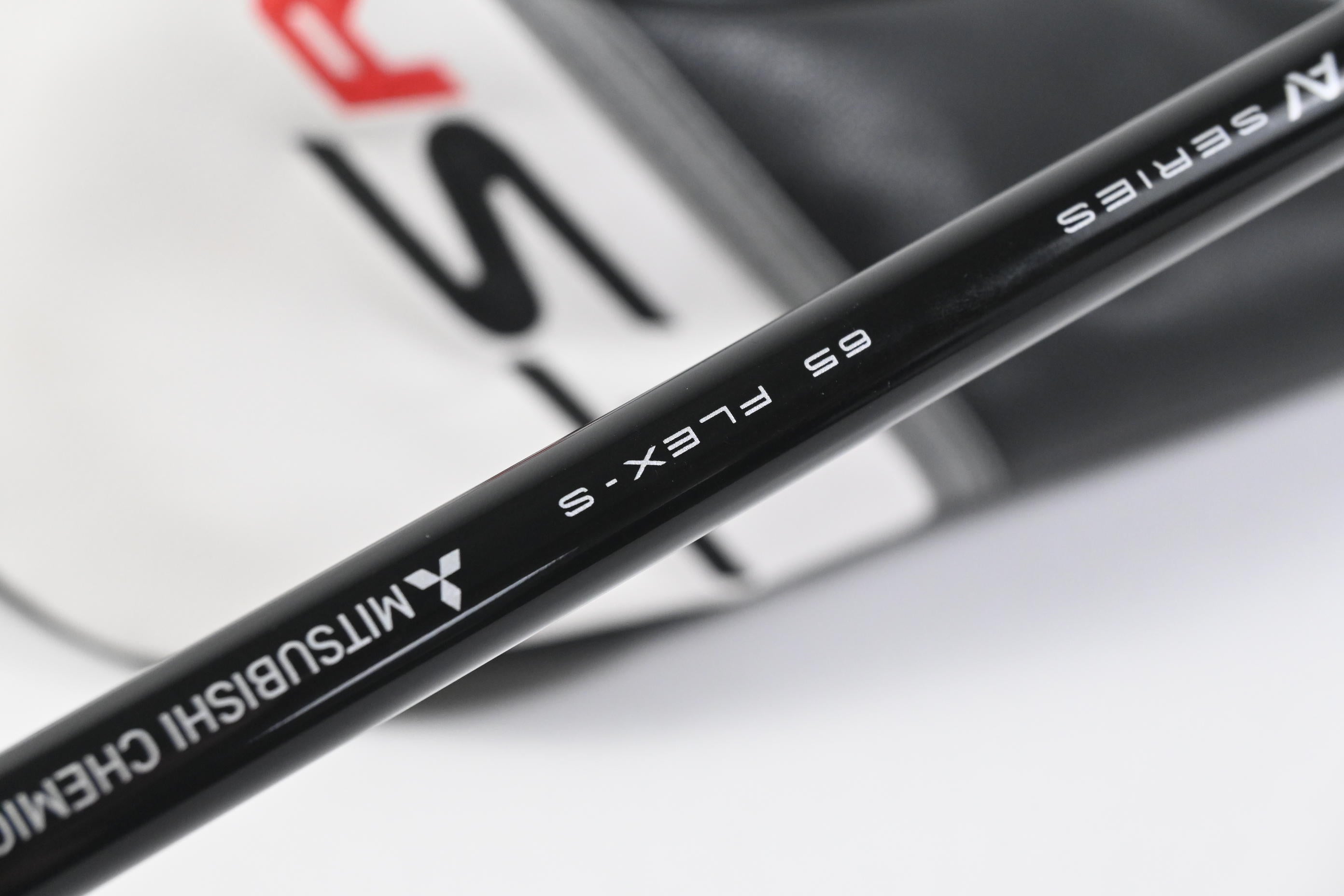 Titleist TSR2 #5 Wood / 18 Degree / Stiff Flex Tensei AV Blue 65 Shaft