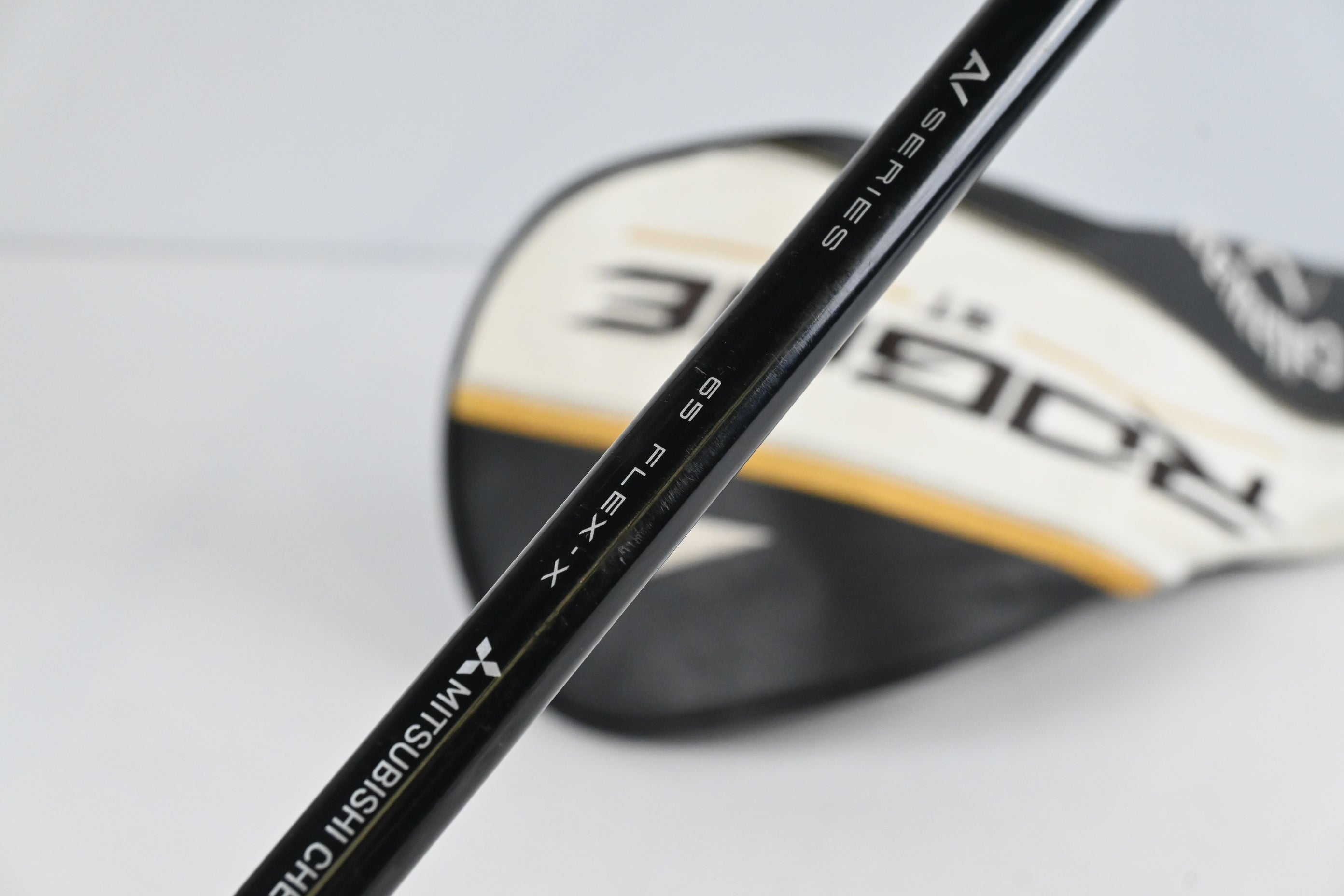 Callaway Rogue ST MAX Driver / 10.5 Degree / X-Flex Tensei AV White 65 Shaft
