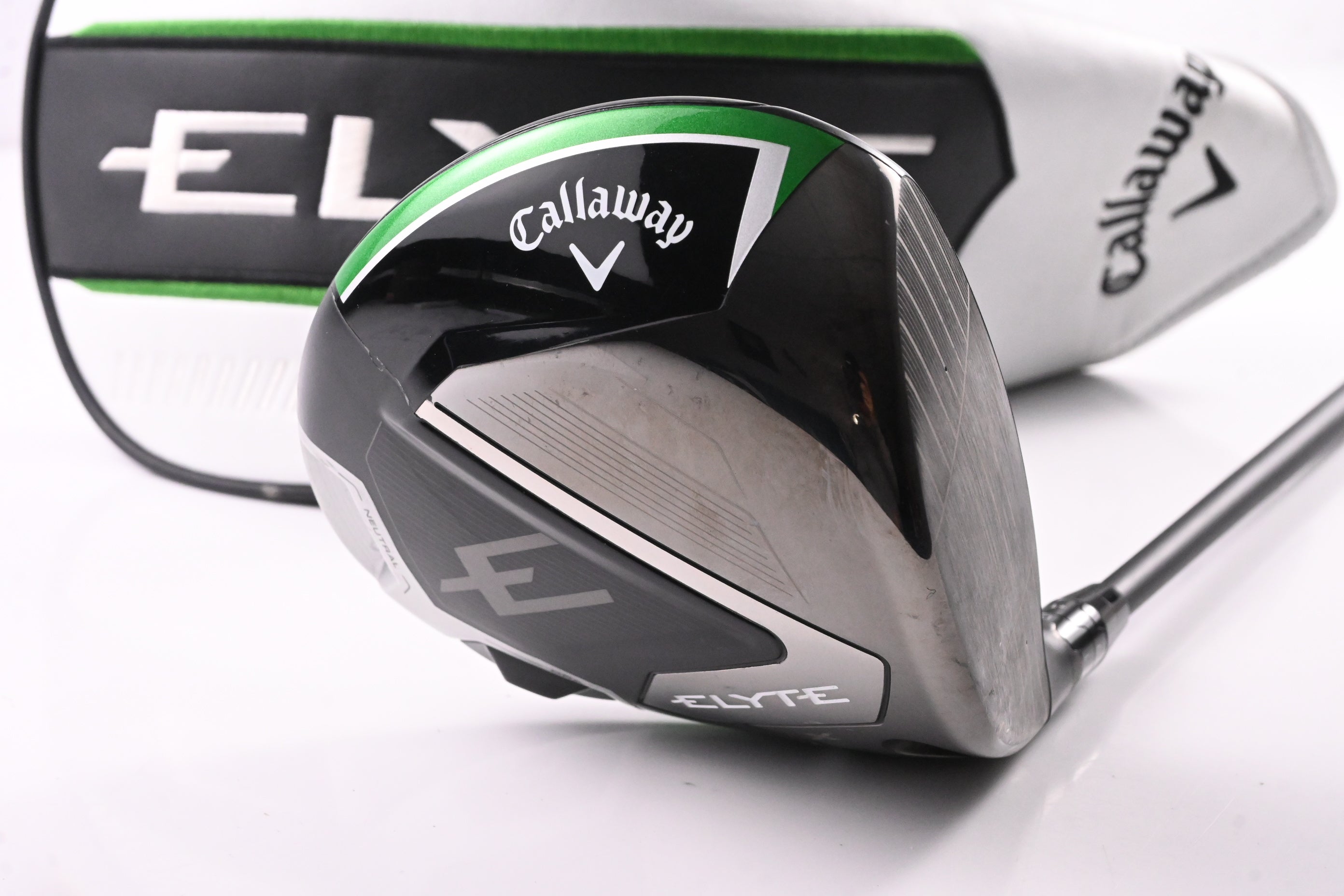 Callaway Elyte X Driver / 10.5 Degree / Regular Flex Vanquish 4 Shaft