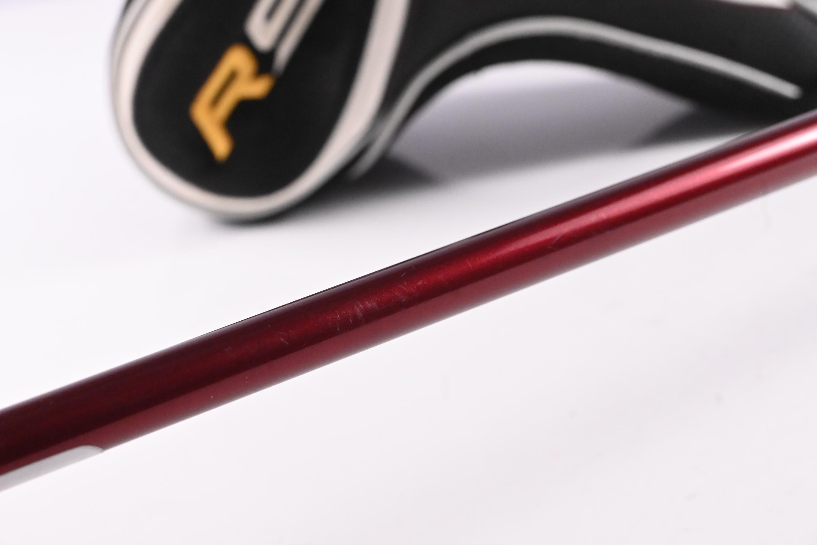 Taylormade R9 460 Driver / 10.5 Degree / Regular Flex Reax 60 Shaft