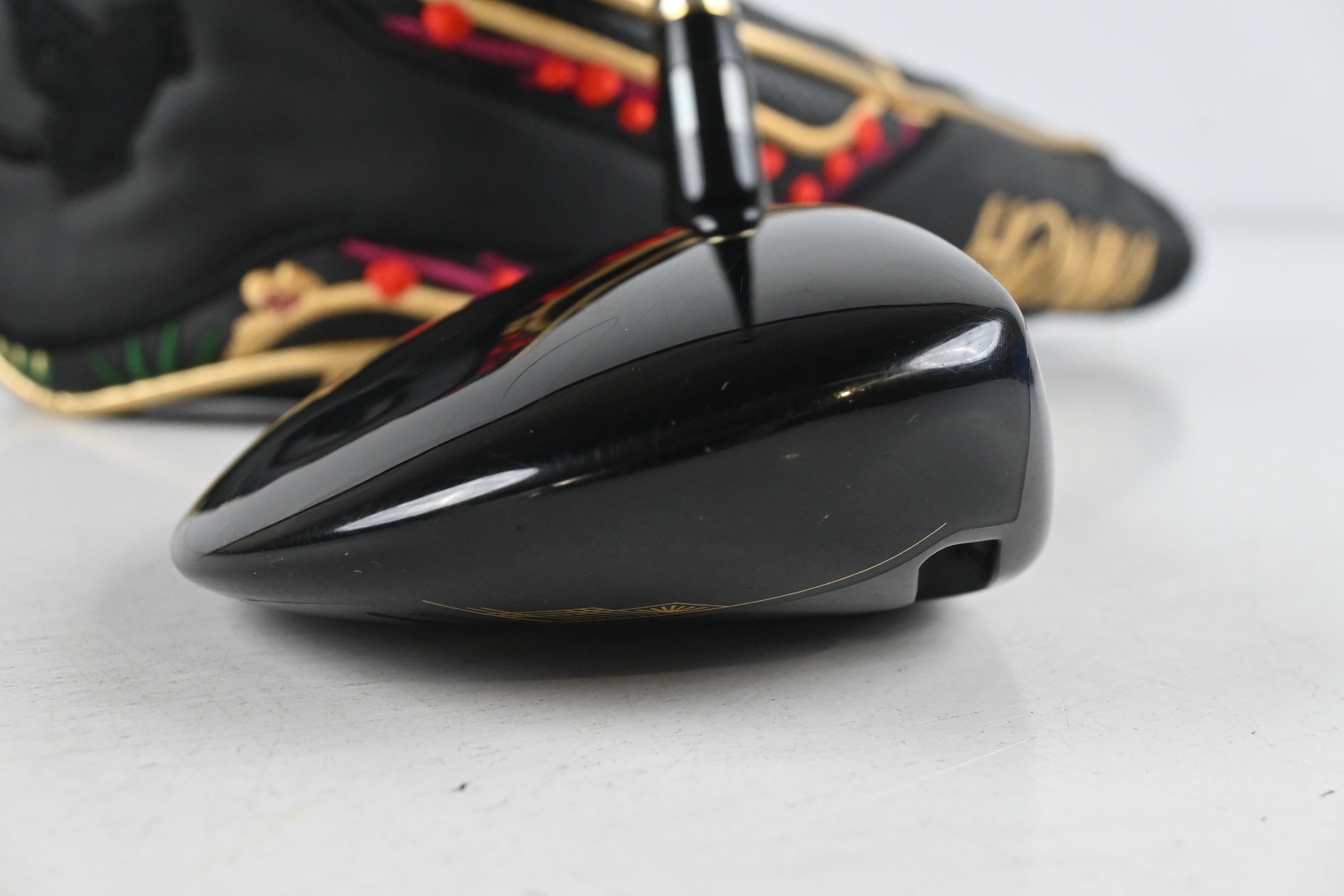 Honma Beres #5 Wood / 18 degree / Regular Flex Honma ARMRQ MX Shaft