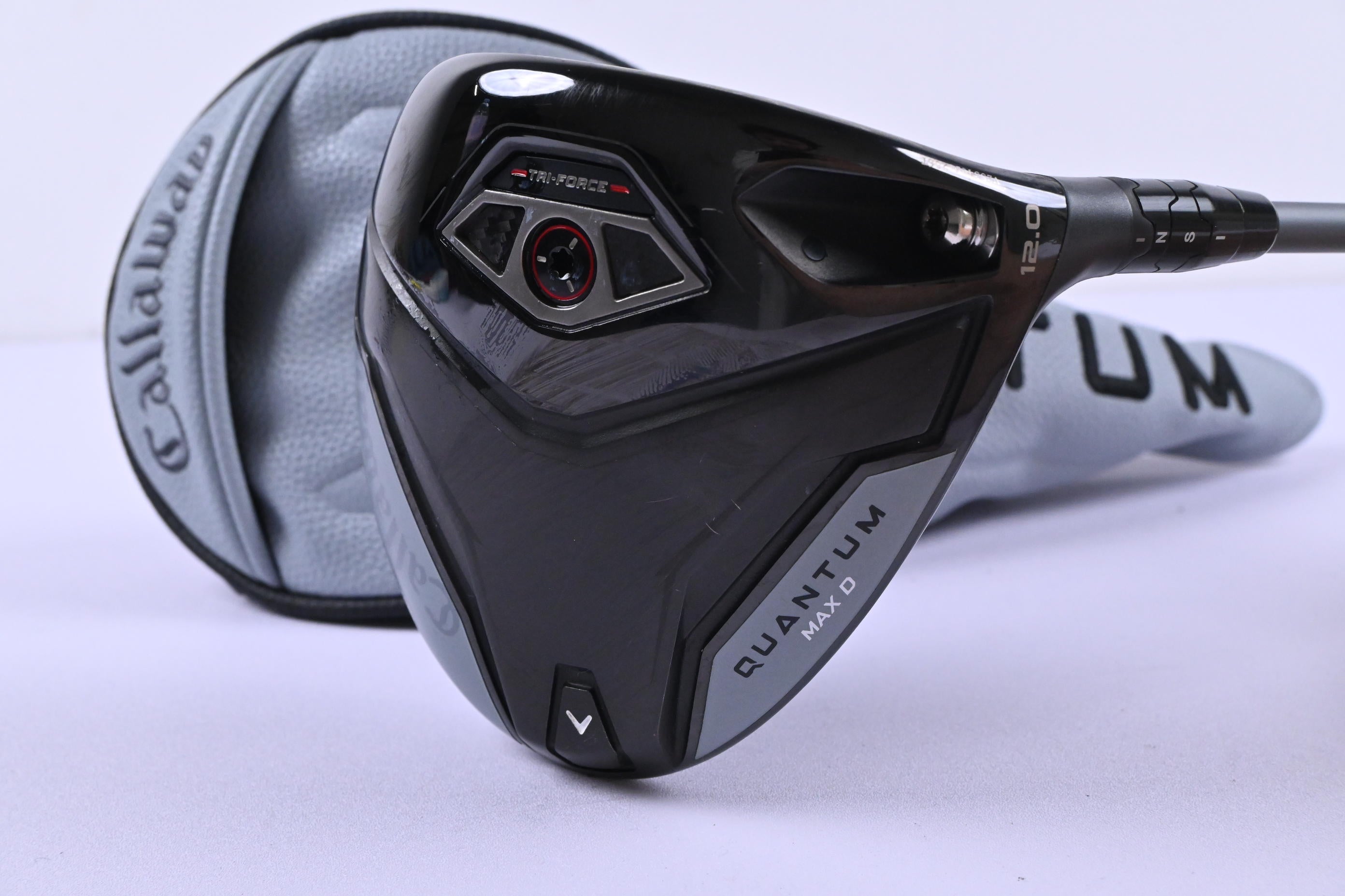 Callaway Quantum Max D Driver / 12 Degree / Regular Flex Denali Frost Silver 50