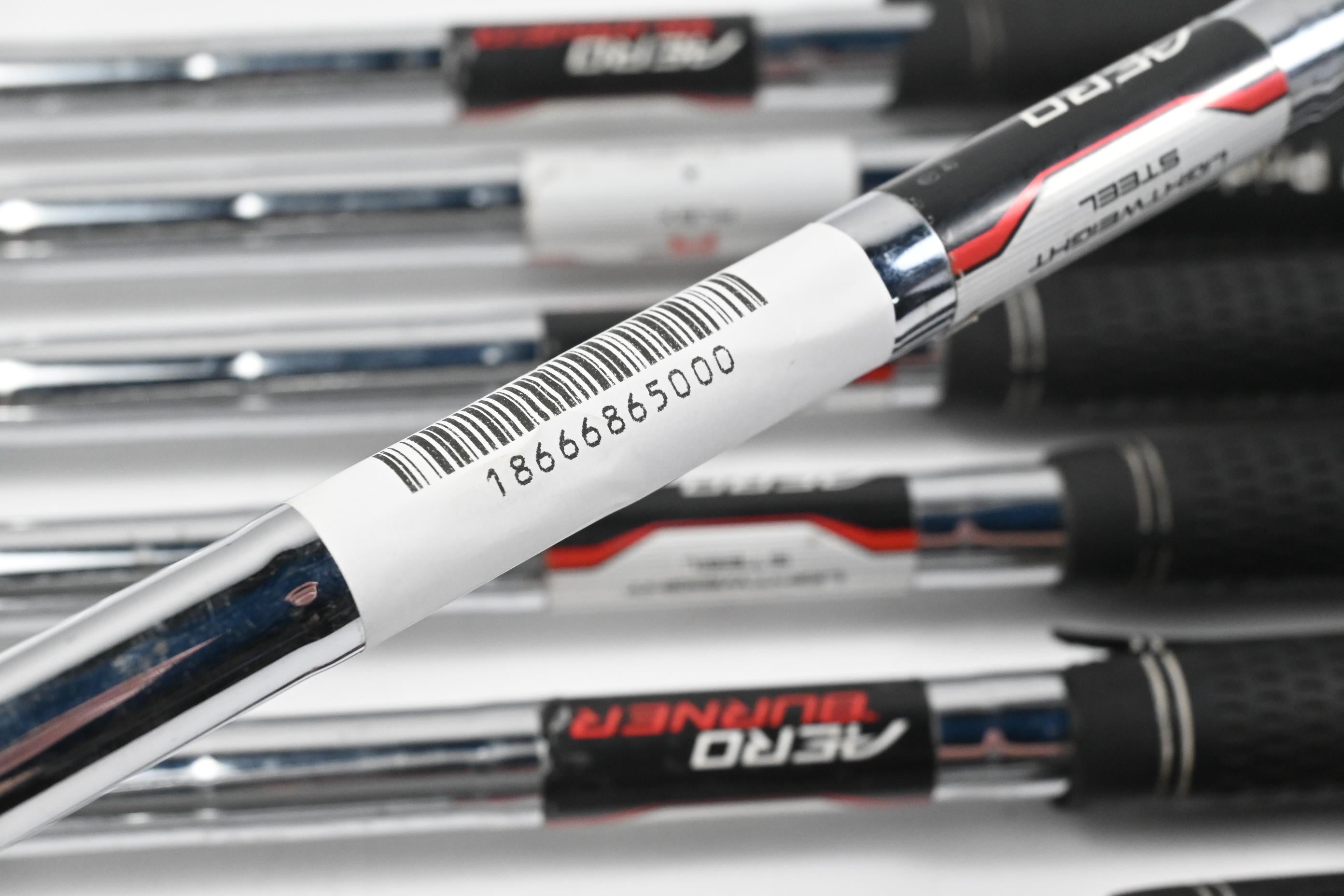 Taylormade Aeroburner Irons / 5-PW+SW / Regular Flex Aeroburner Shafts
