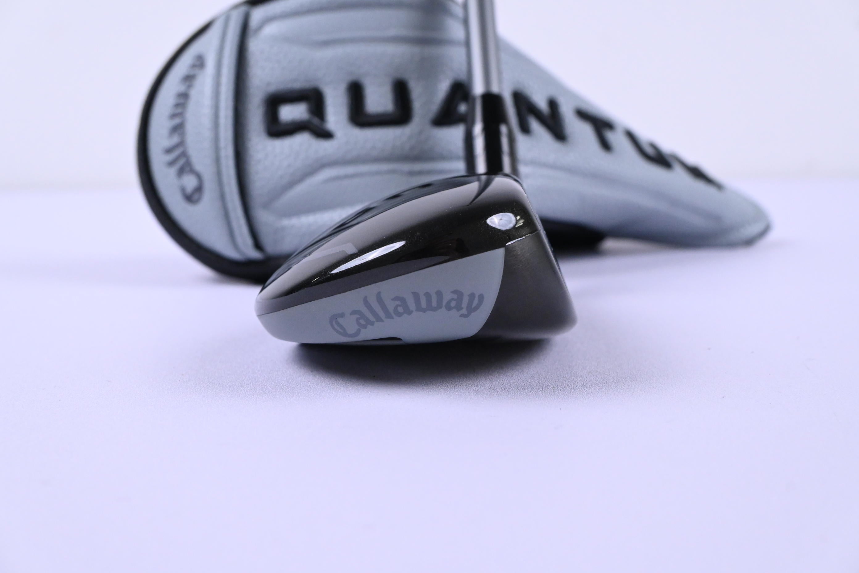 Callaway Quantum Max OS #4 Hybrid / 20 Degree / Regular Flex Frost Silver 60